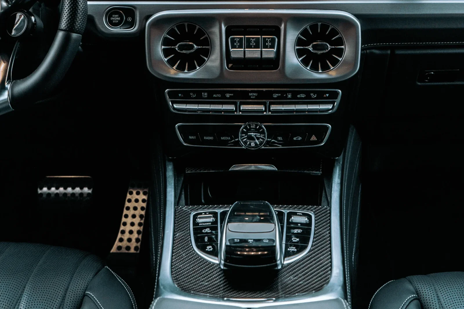 Аренда Mercedes-Benz G-Class 63 AMG Черный 2021 в Дубае - 4 