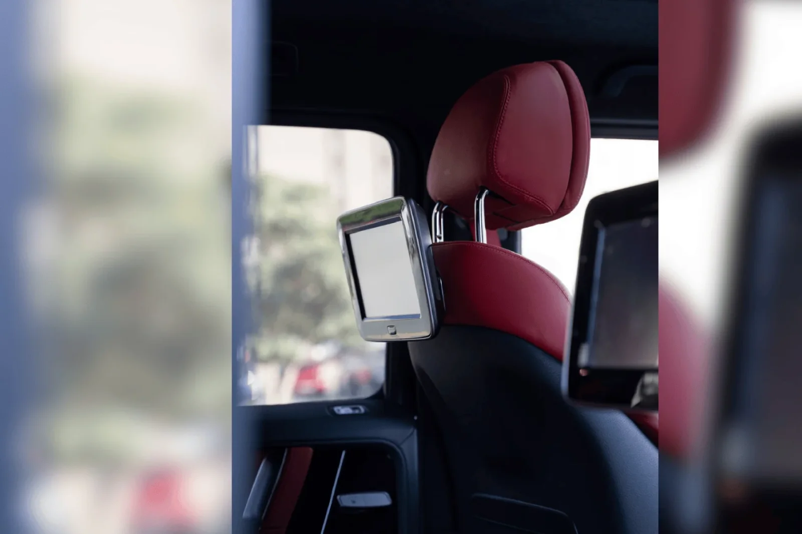 Аренда Mercedes-Benz G-Class 63 AMG Бежевый 2022 в Дубае - 3 