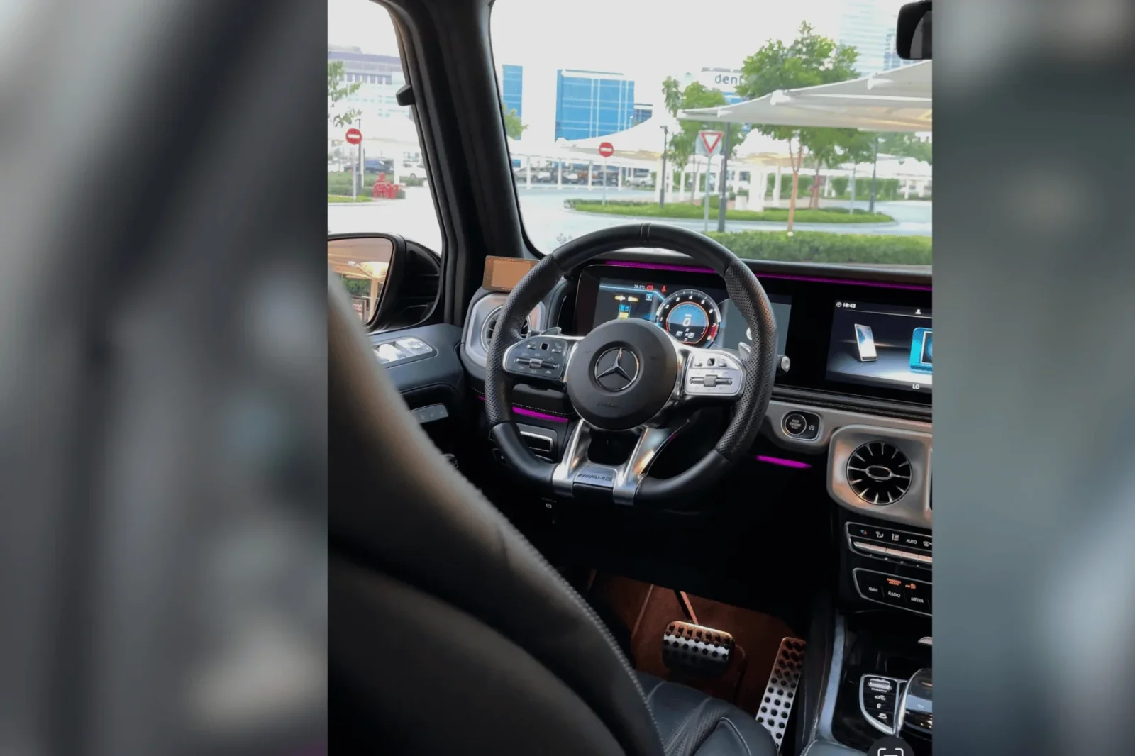 Аренда Mercedes-Benz G-Class 63 AMG Серый 2023 в Дубае - 4 