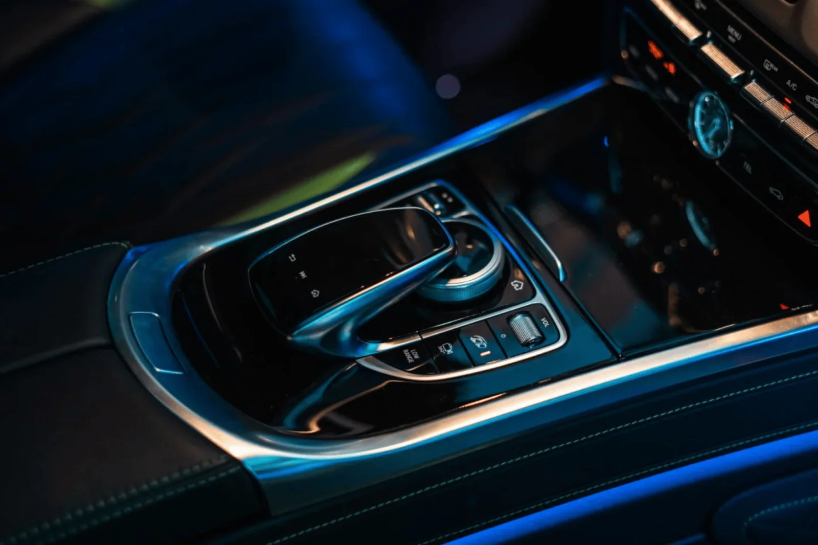 Аренда Mercedes-Benz G-Class 63 AMG Черный 2023 в Дубае - 2 