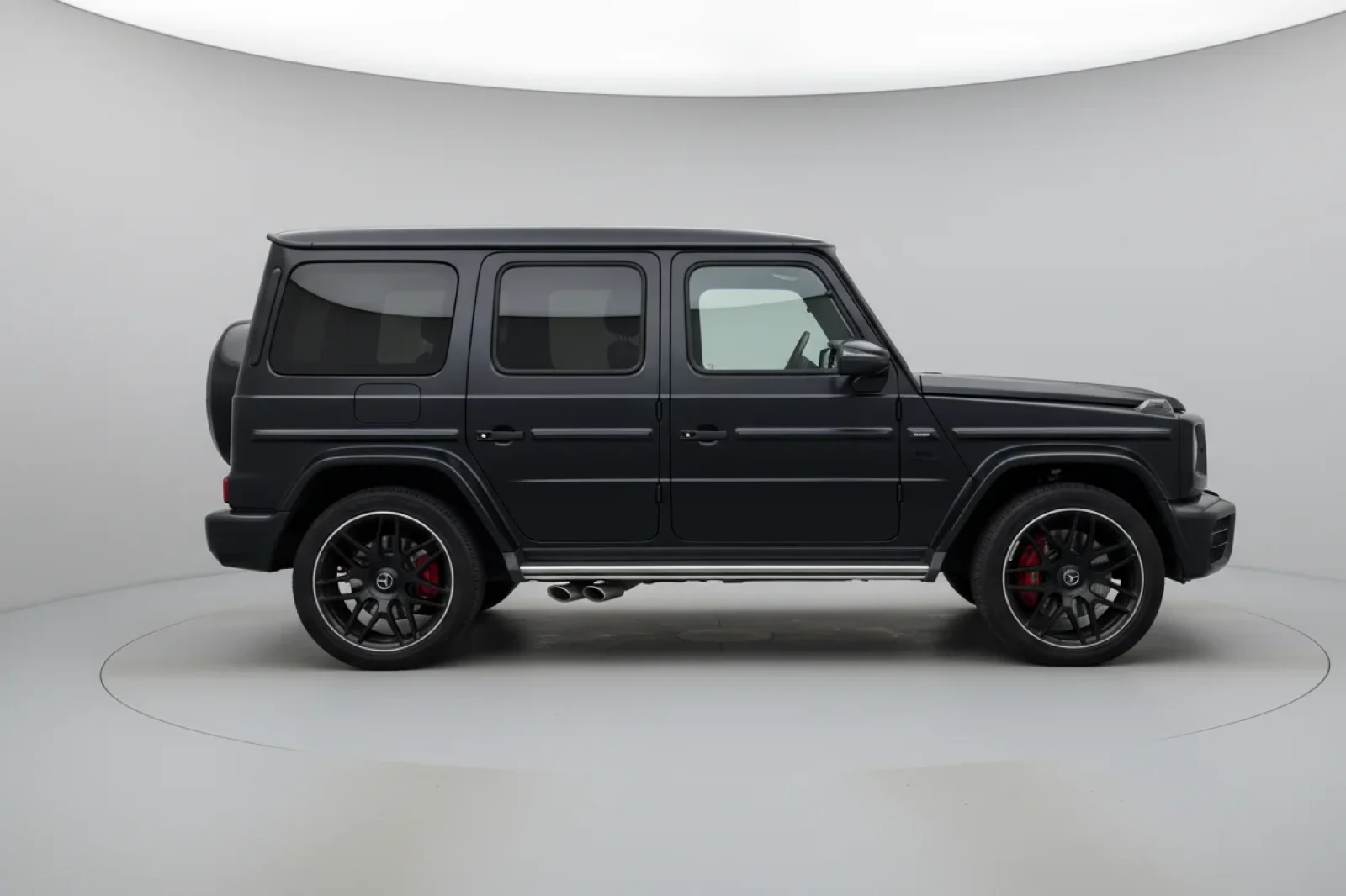 Loyer Mercedes-Benz G-Class 63 AMG Noir 2024 en Dubai - 10 
