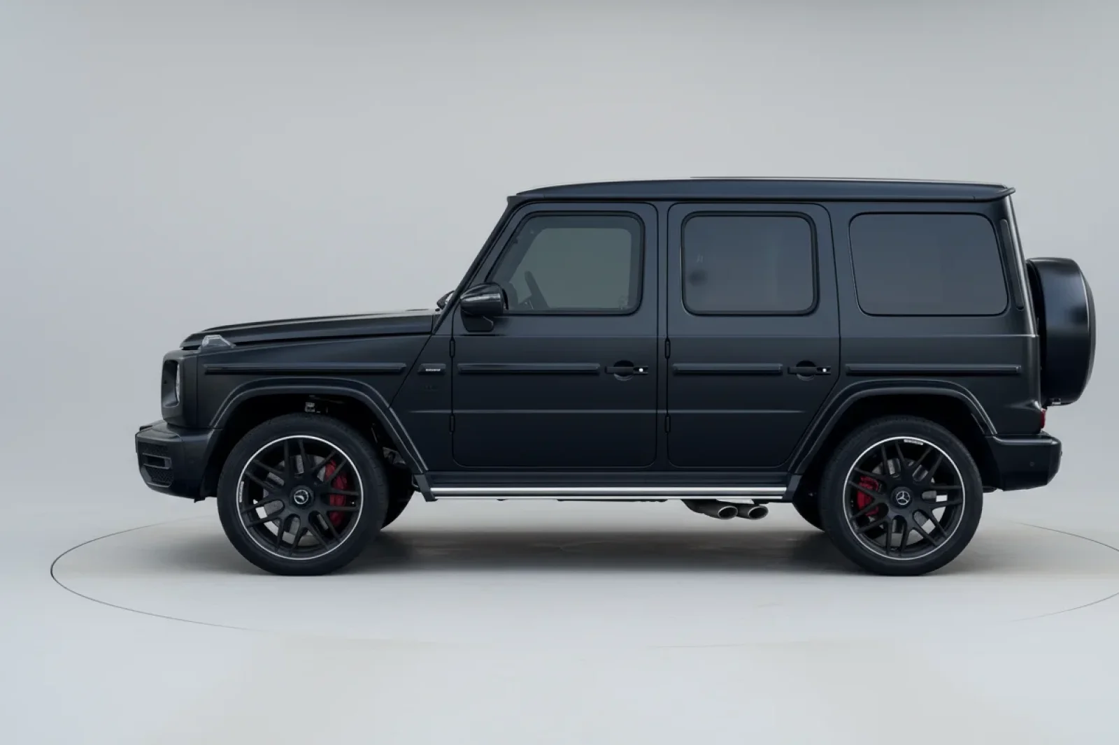 Loyer Mercedes-Benz G-Class 63 AMG Noir 2024 en Dubai - 7 
