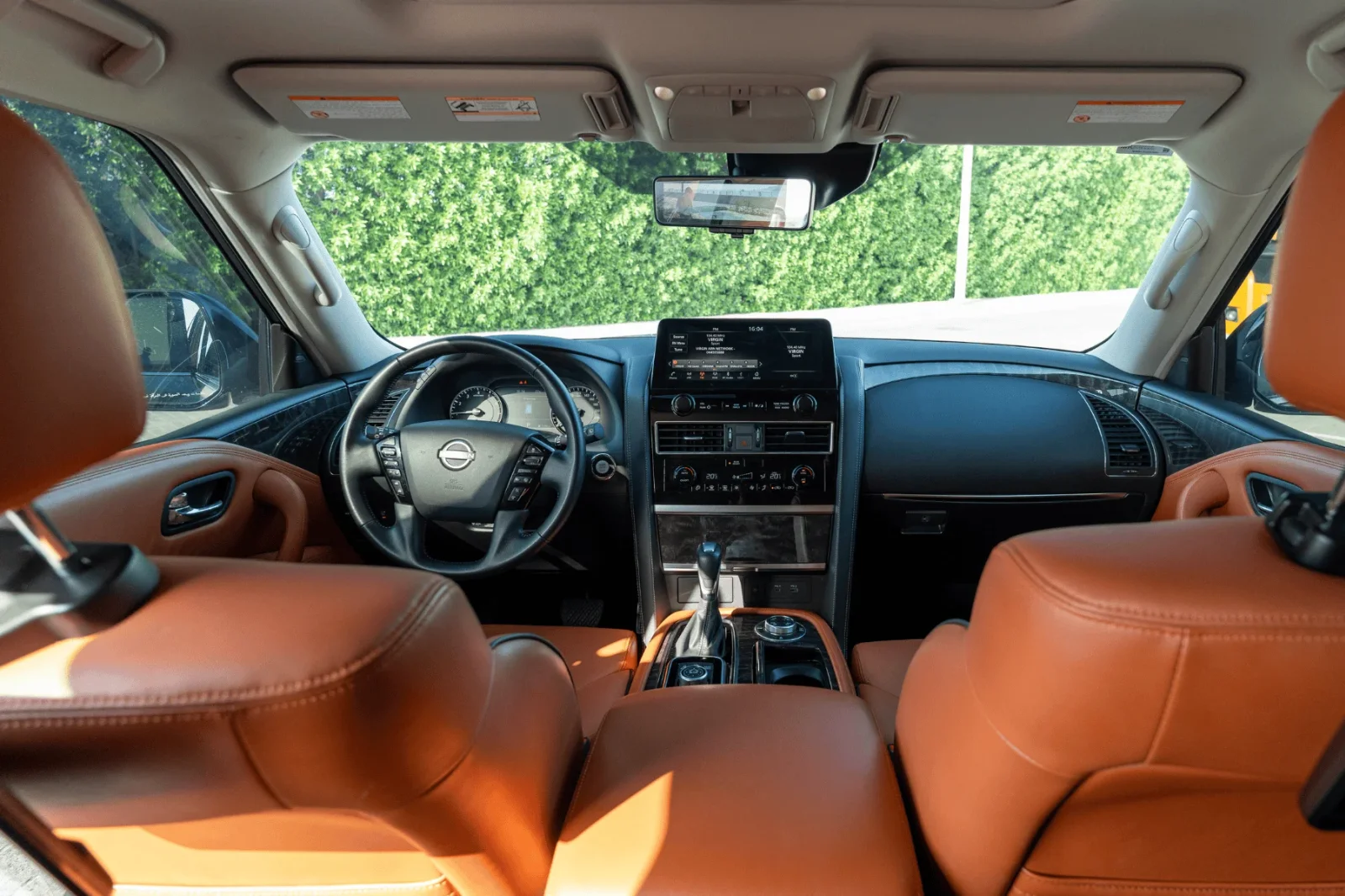 Kiralık Nissan Patrol  Gri 2024 içinde Dubai - 3 