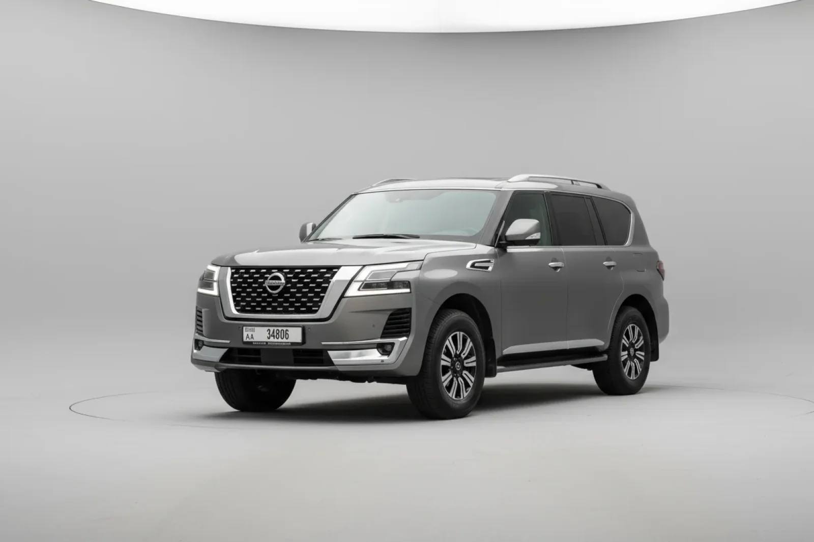Kiralık Nissan Patrol  Gri 2024 içinde Dubai