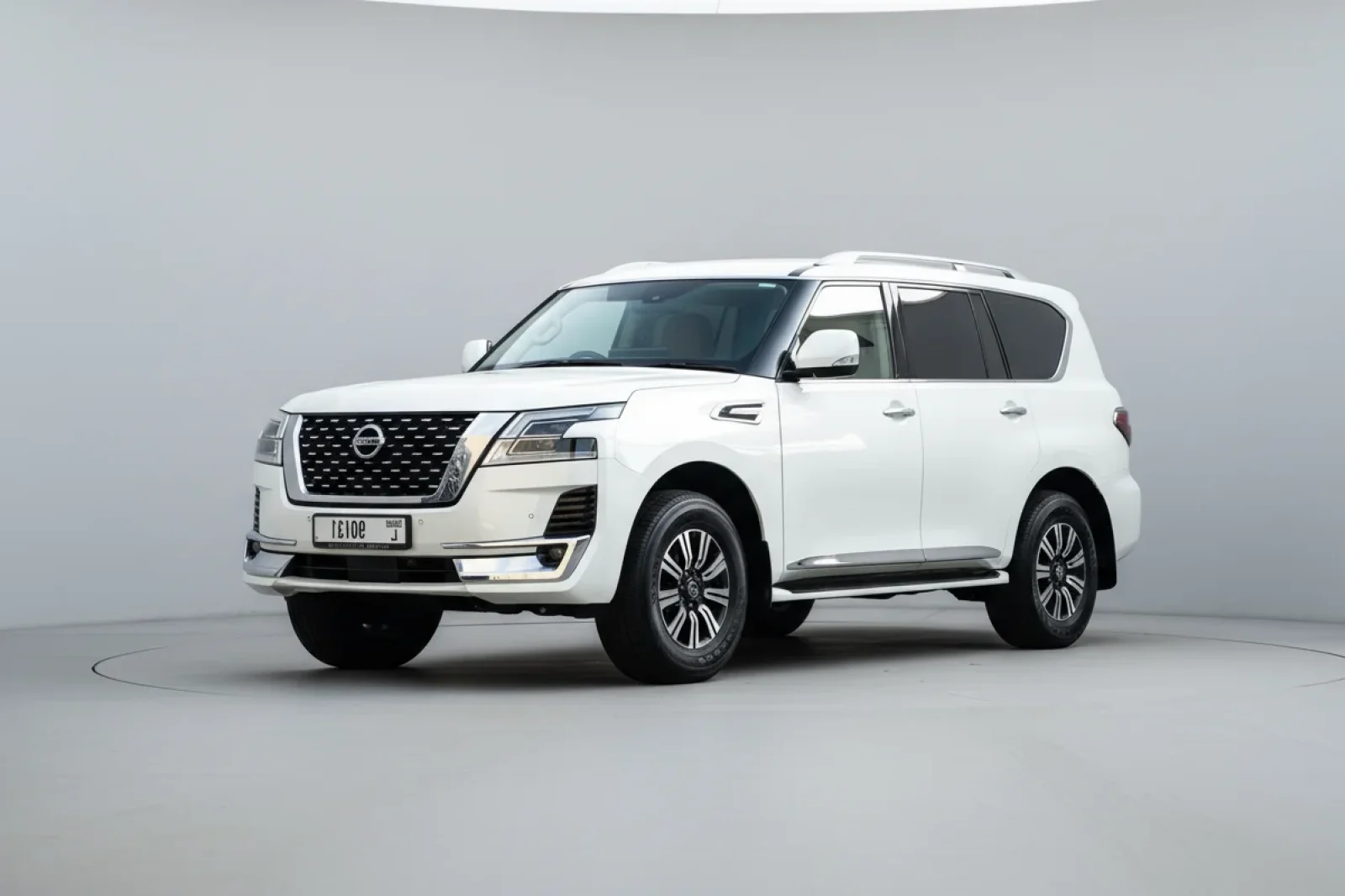 Miete Nissan Patrol  Weiß 2024 in der Dubai