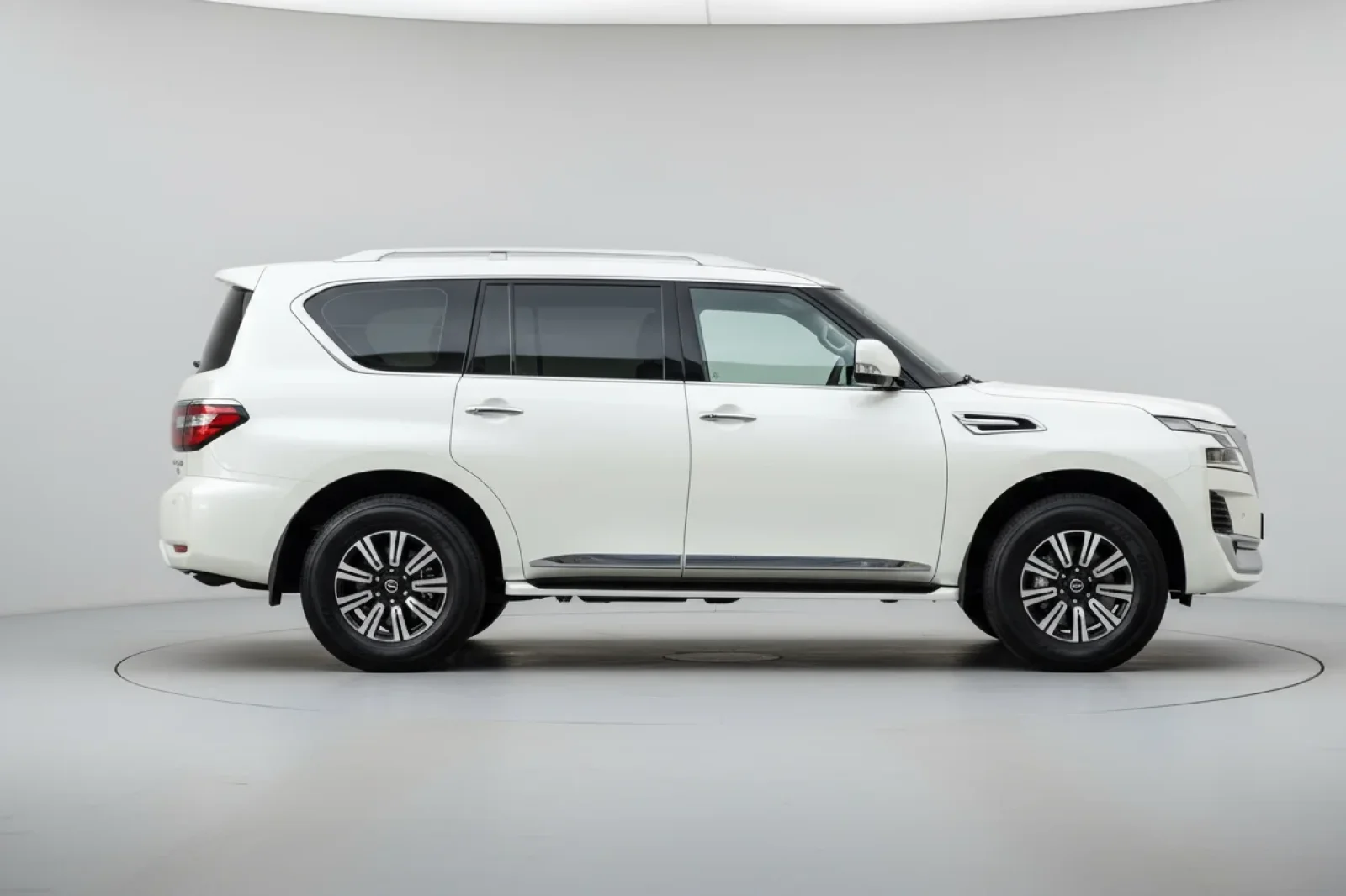 Miete Nissan Patrol  Weiß 2024 in der Dubai - 8 