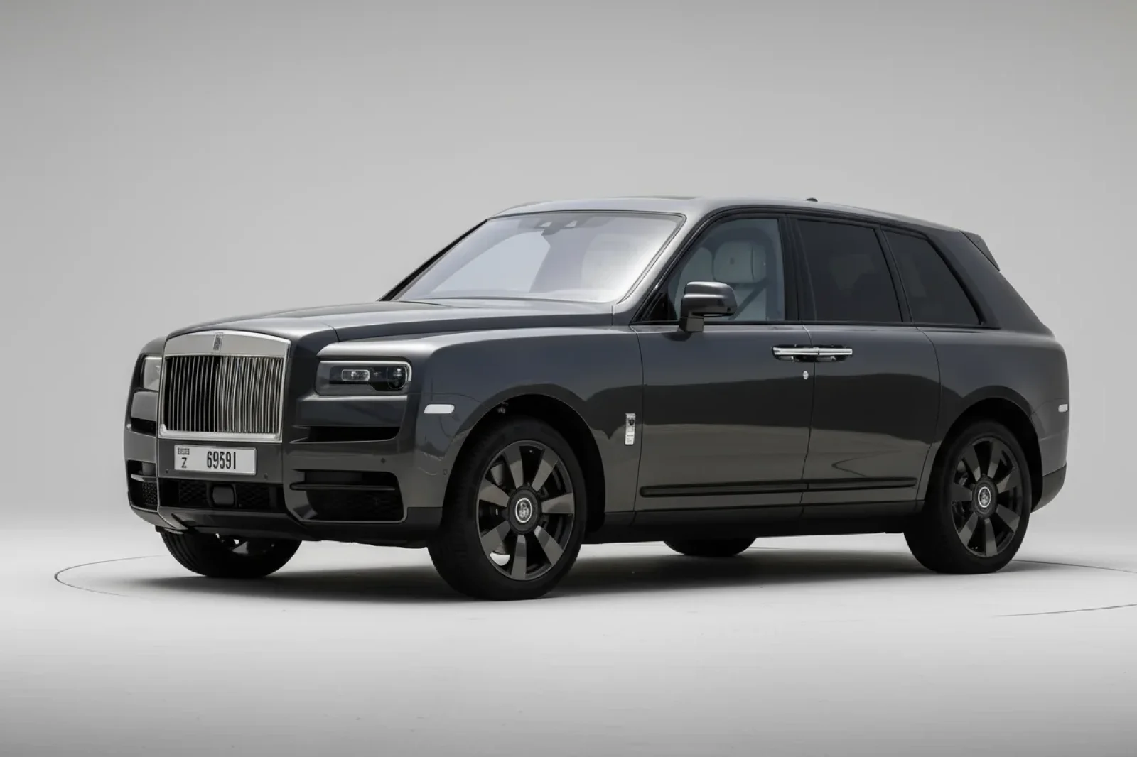 Rent Rolls-Royce Cullinan  Grey 2023 in Dubai
