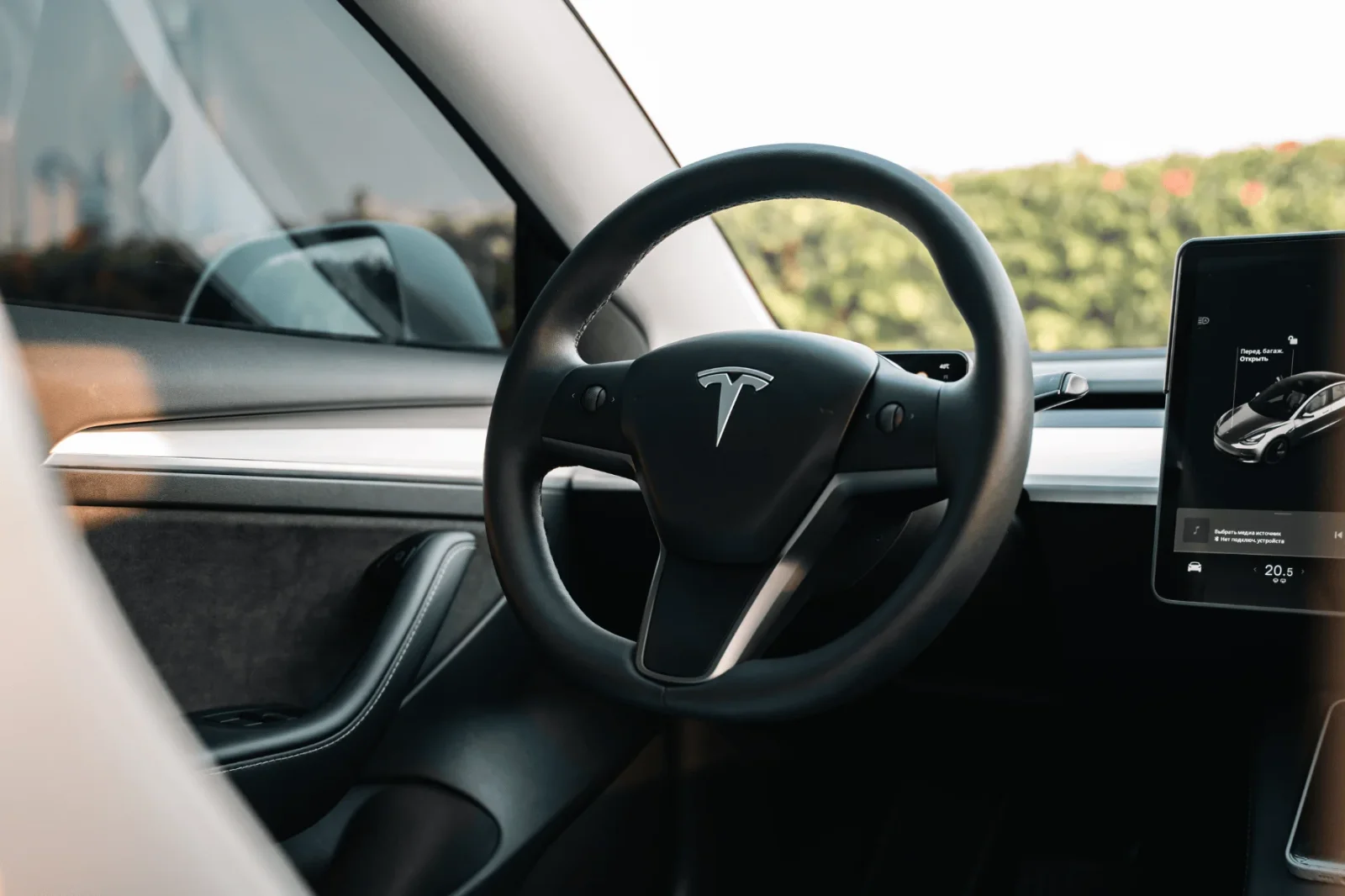 Аренда Tesla Model 3  Белый 2023 в Дубае - 4 