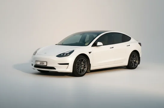 Tesla Model 3 Белый 2023