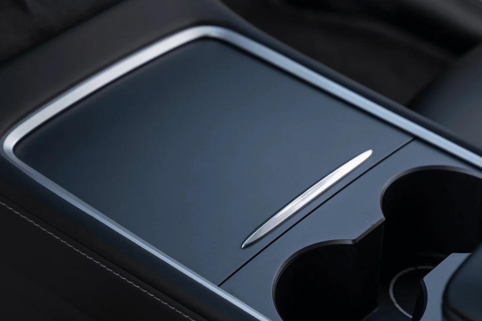 Аренда Tesla Model Y  Белый 2022 в Дубае - 4 