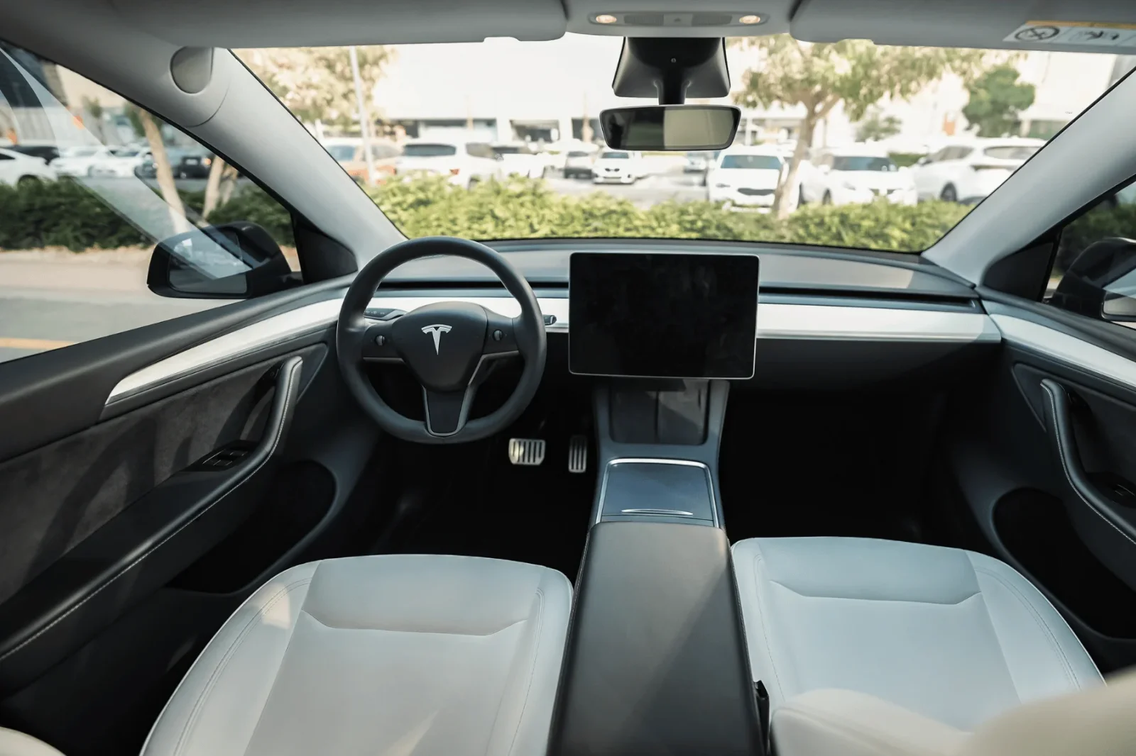 Аренда Tesla Model Y  Черный 2023 в Дубае - 5 