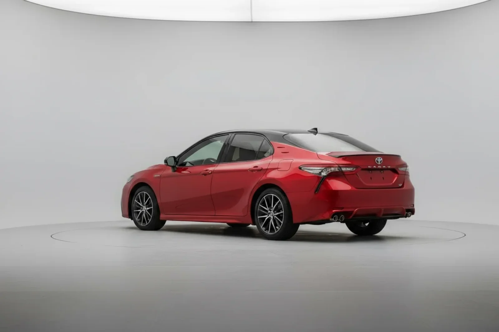 Loyer Toyota Camry 3.5L Rouge 2022 en Dubai - 2 