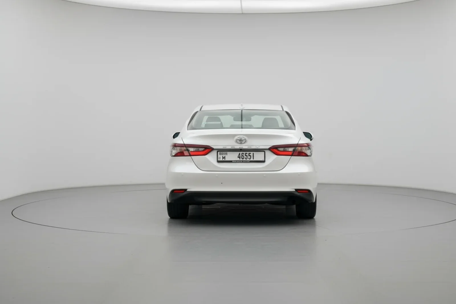 Loyer Toyota Camry  Blanc 2023 en Dubai - 6 