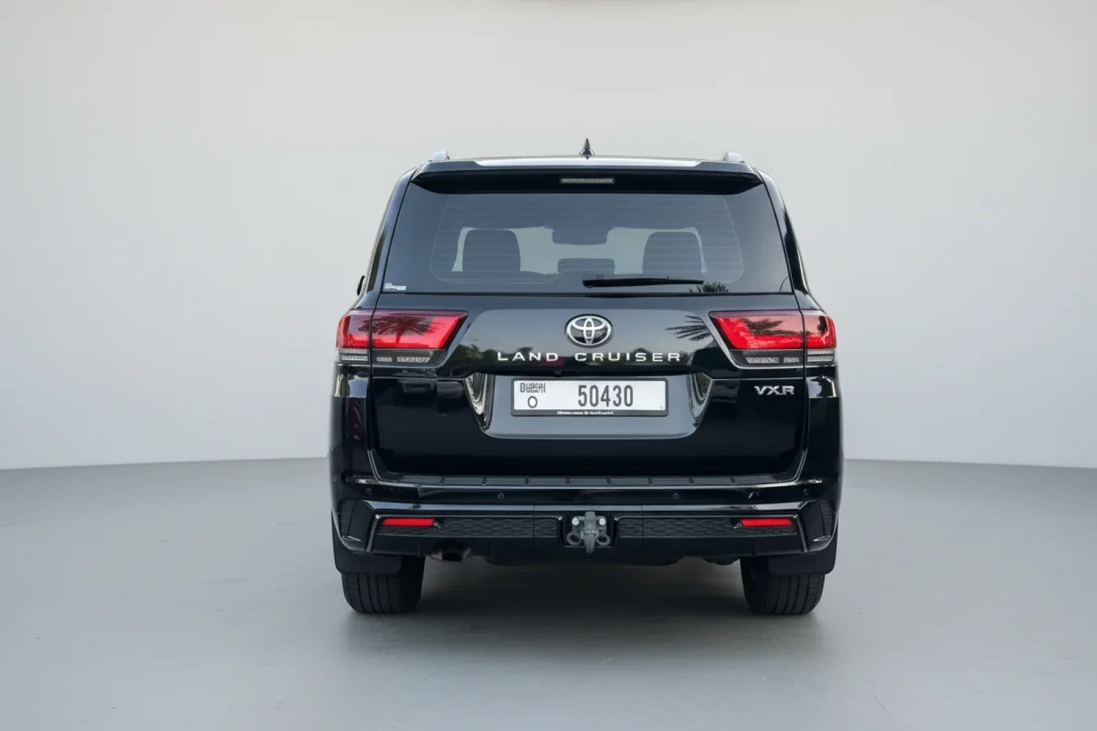 Loyer Toyota Land Cruiser VXR Noir 2024 en Dubai - 7 