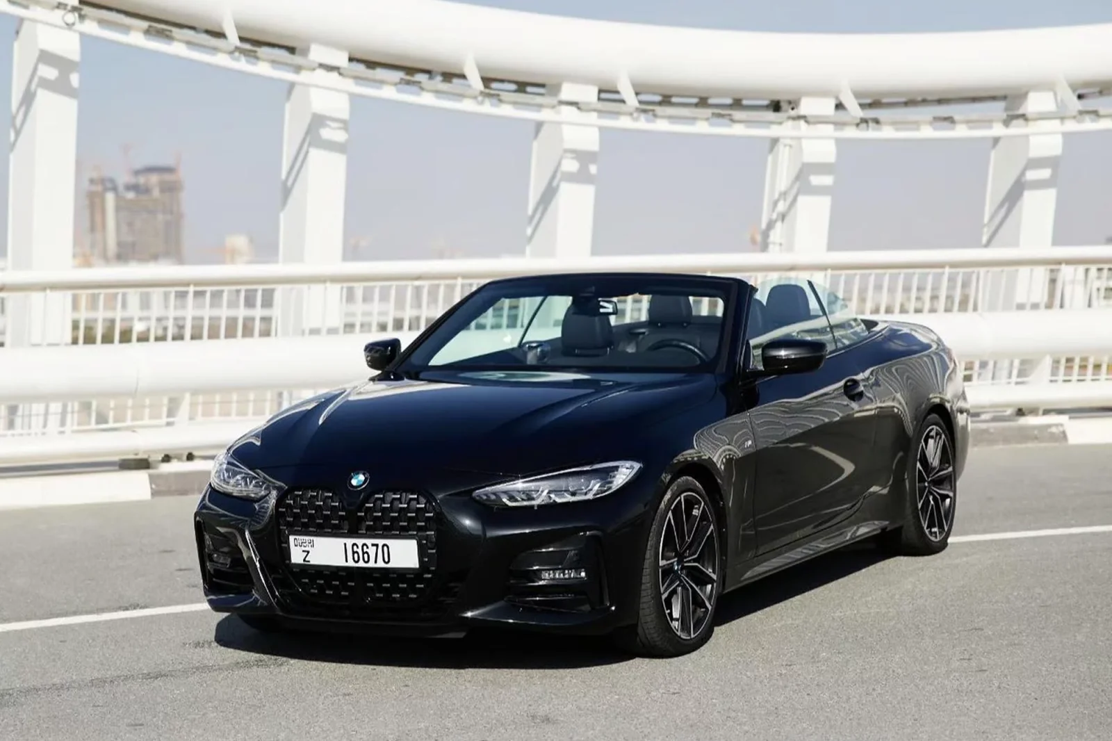 Affitto BMW 4-Series 430i Nero 2023 in Dubai