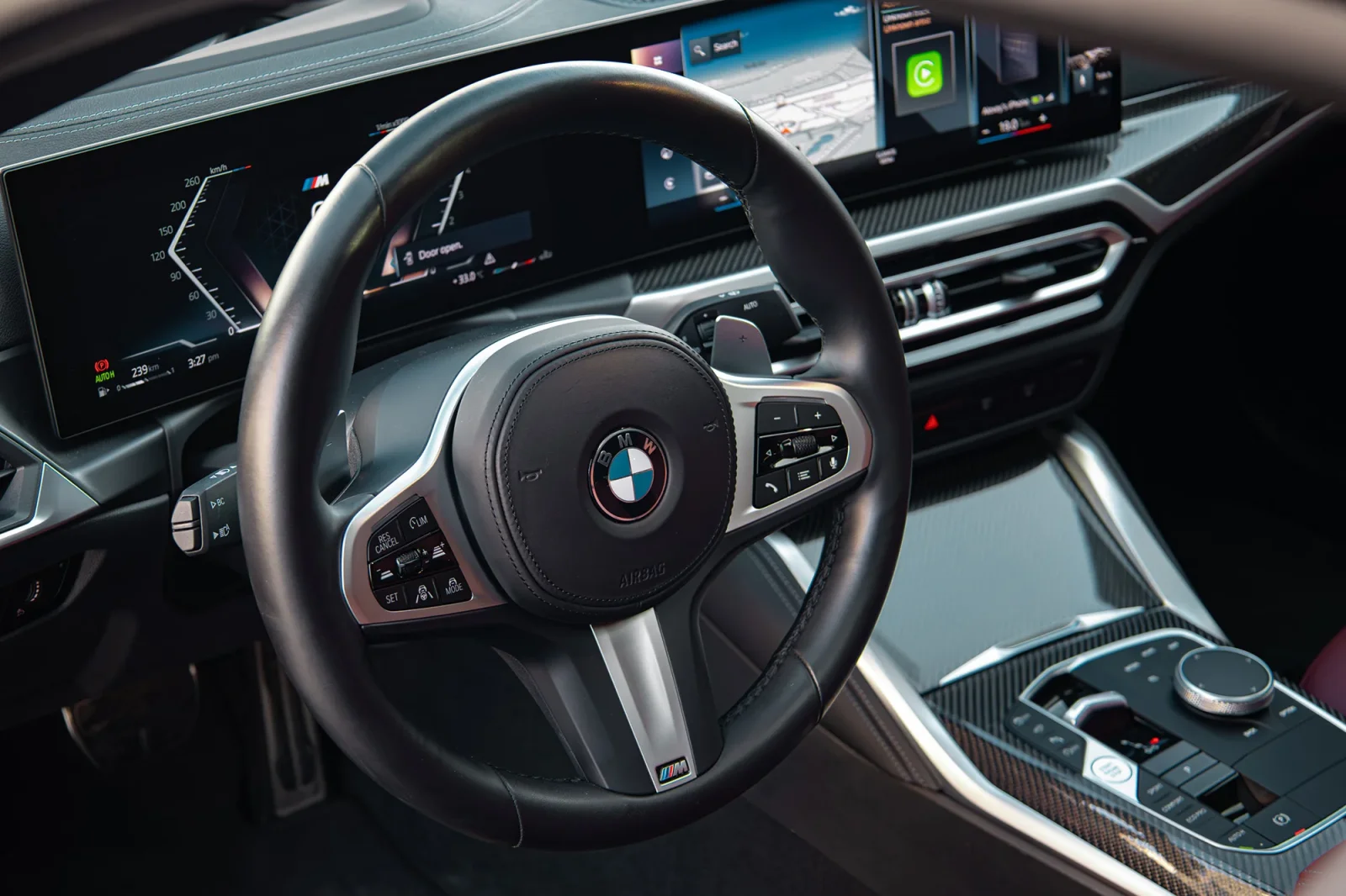 Miete BMW M4 440 Gran Coupe Grau 2024 in der Dubai - 2 