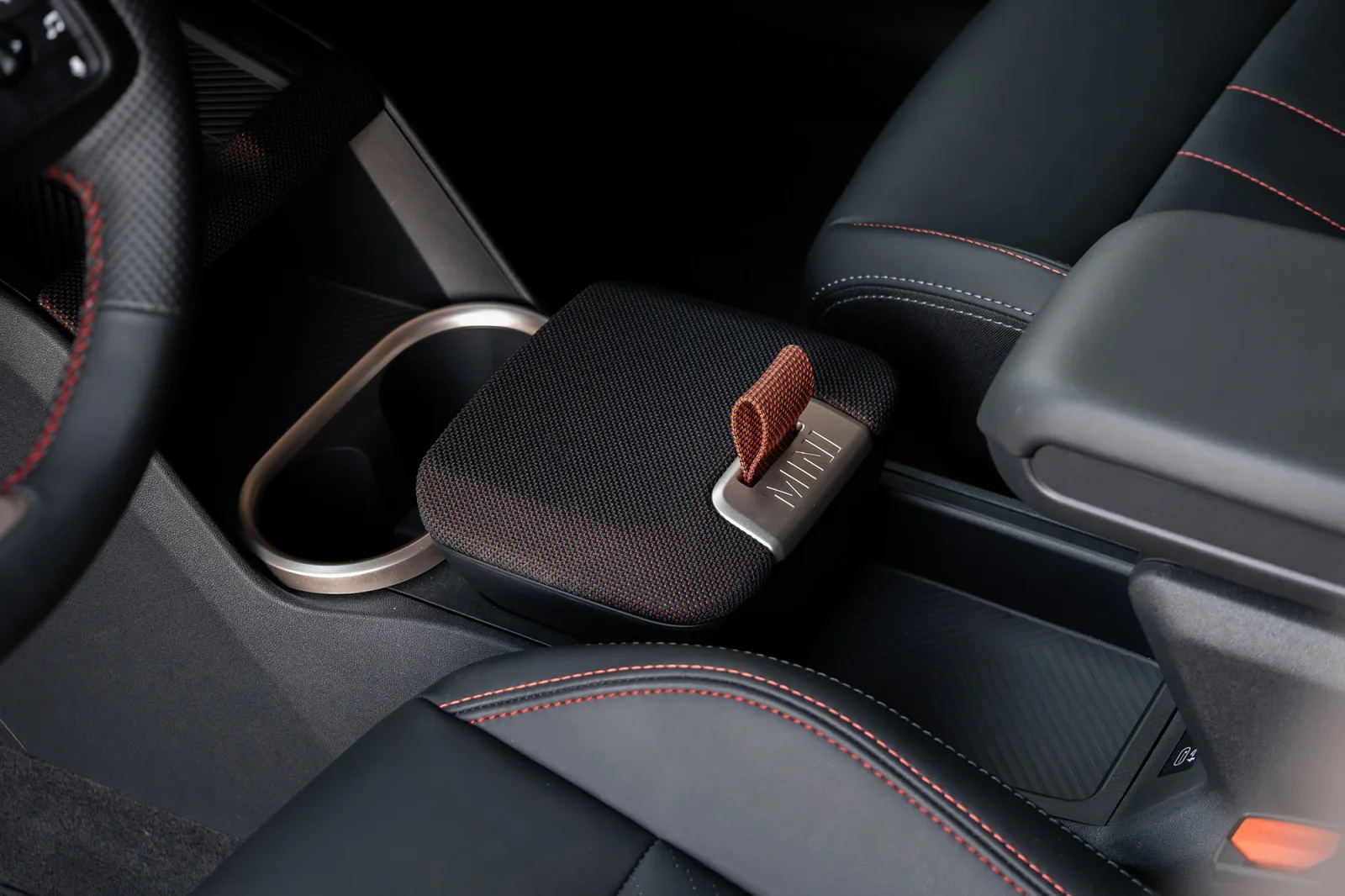 Alquiler Mini Countryman JCW Gris 2024 en Dubái - 11 