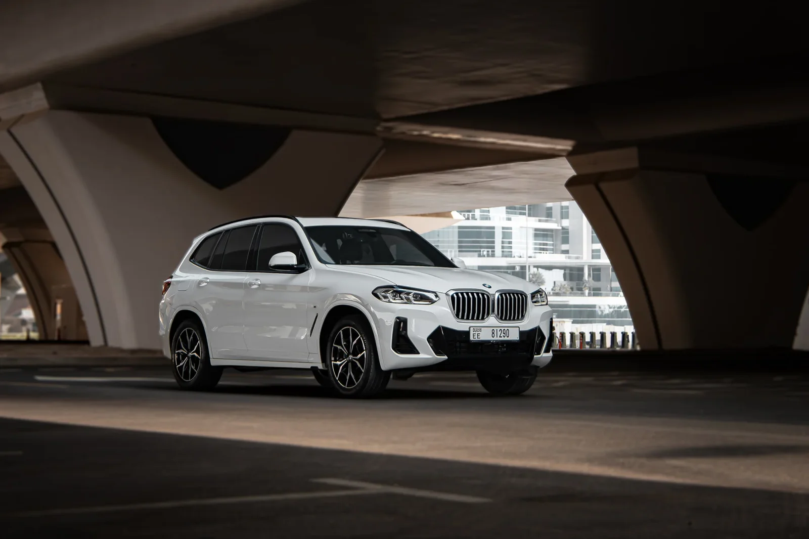 Loyer BMW X3 20i M - Sport Blanc 2022 en Dubai - 12 