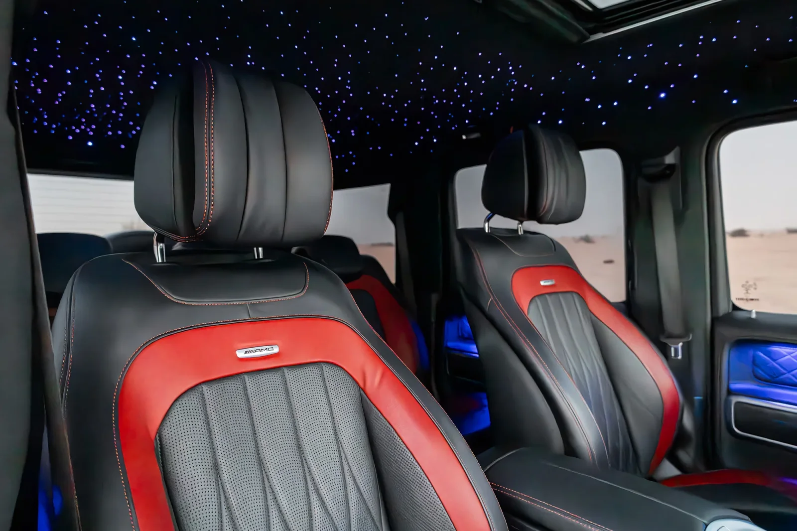 Kiralık Mercedes-Benz G-Class 63 AMG Siyah 2022 içinde Dubai - 6 