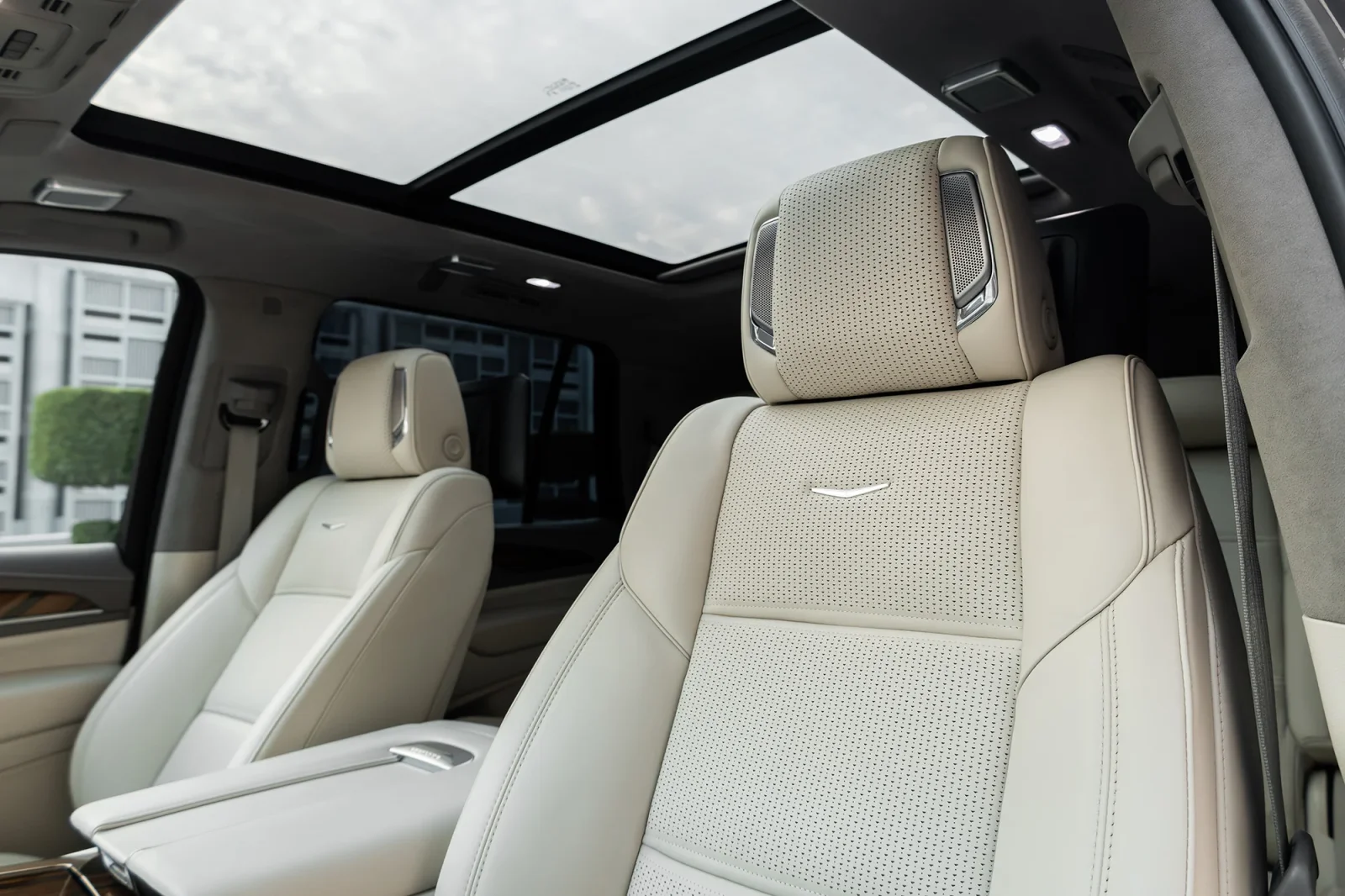 Rent Cadillac Escalade  Black 2023 in Dubai - 14 