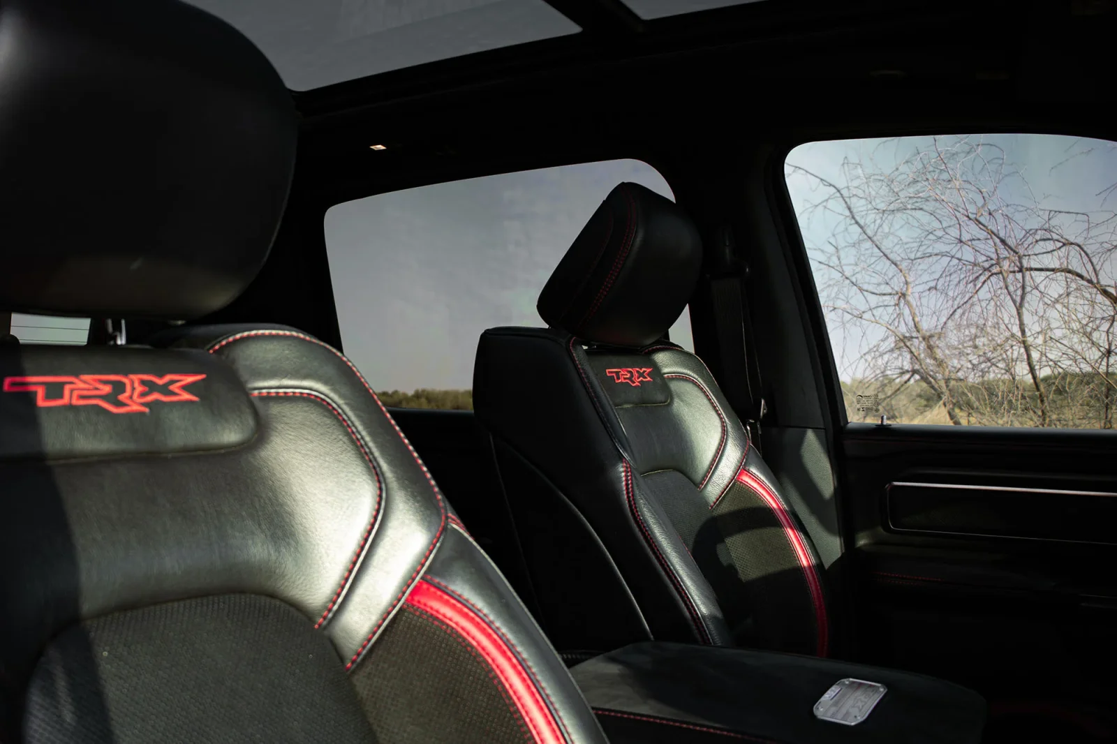 Аренда Dodge Ram TRX  Черный 2021 в Дубае - 4 