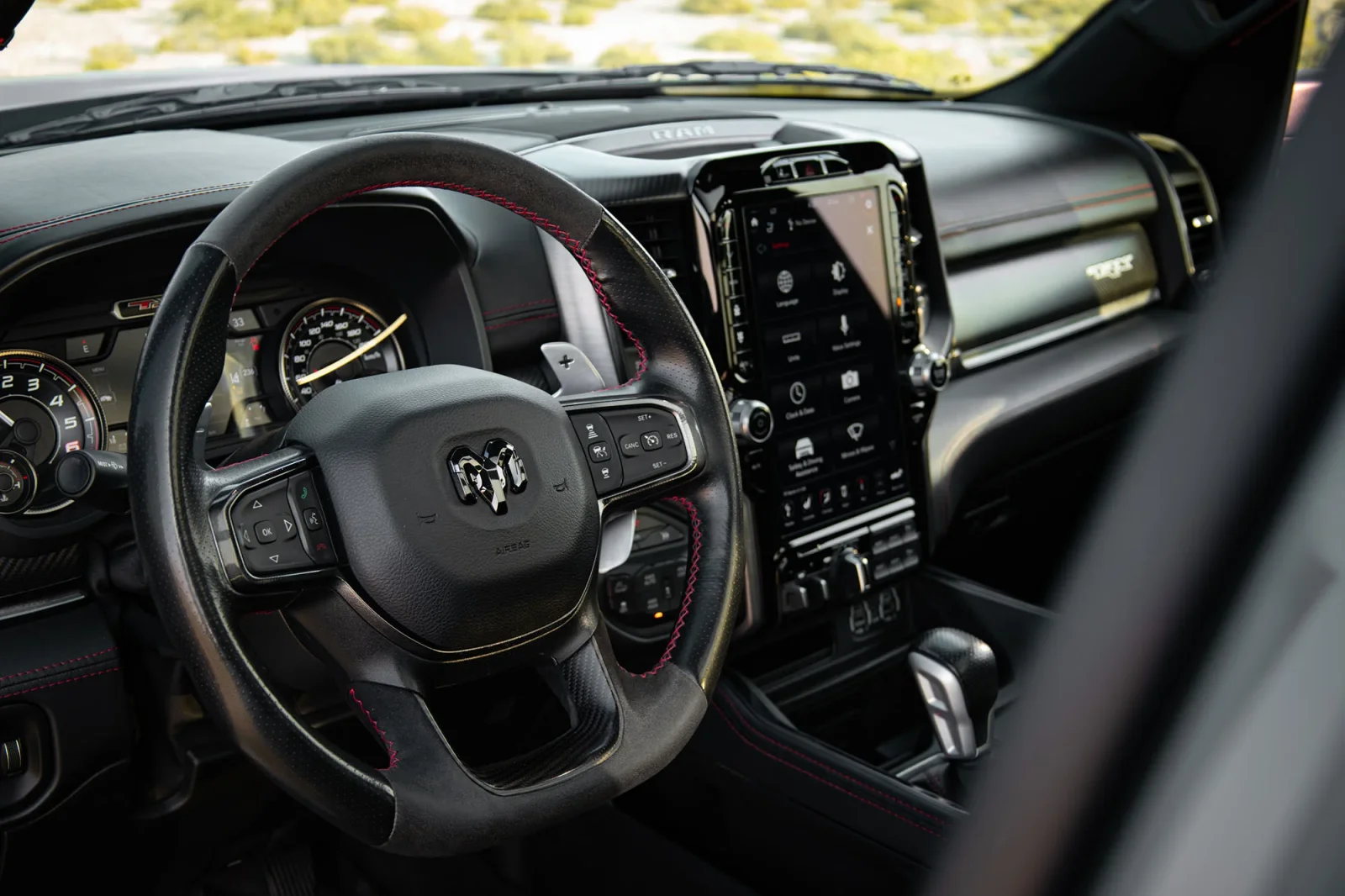 Аренда Dodge Ram TRX  Черный 2021 в Дубае - 6 