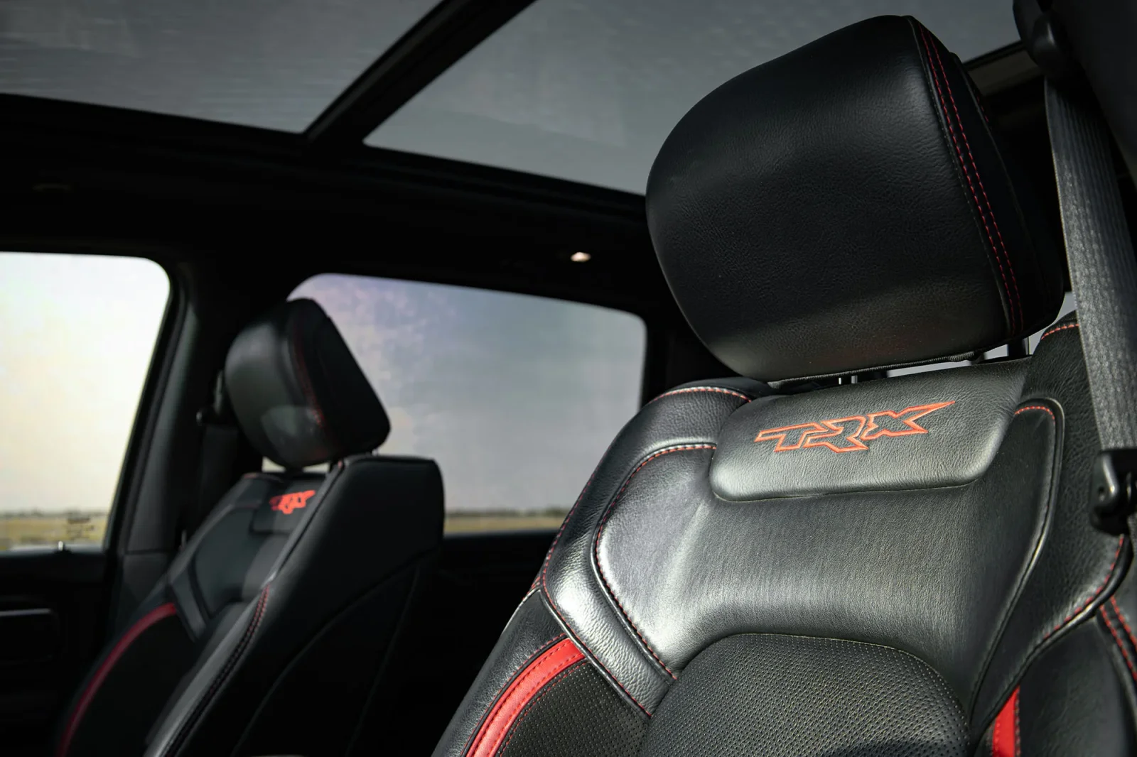 Аренда Dodge Ram TRX  Черный 2021 в Дубае - 7 