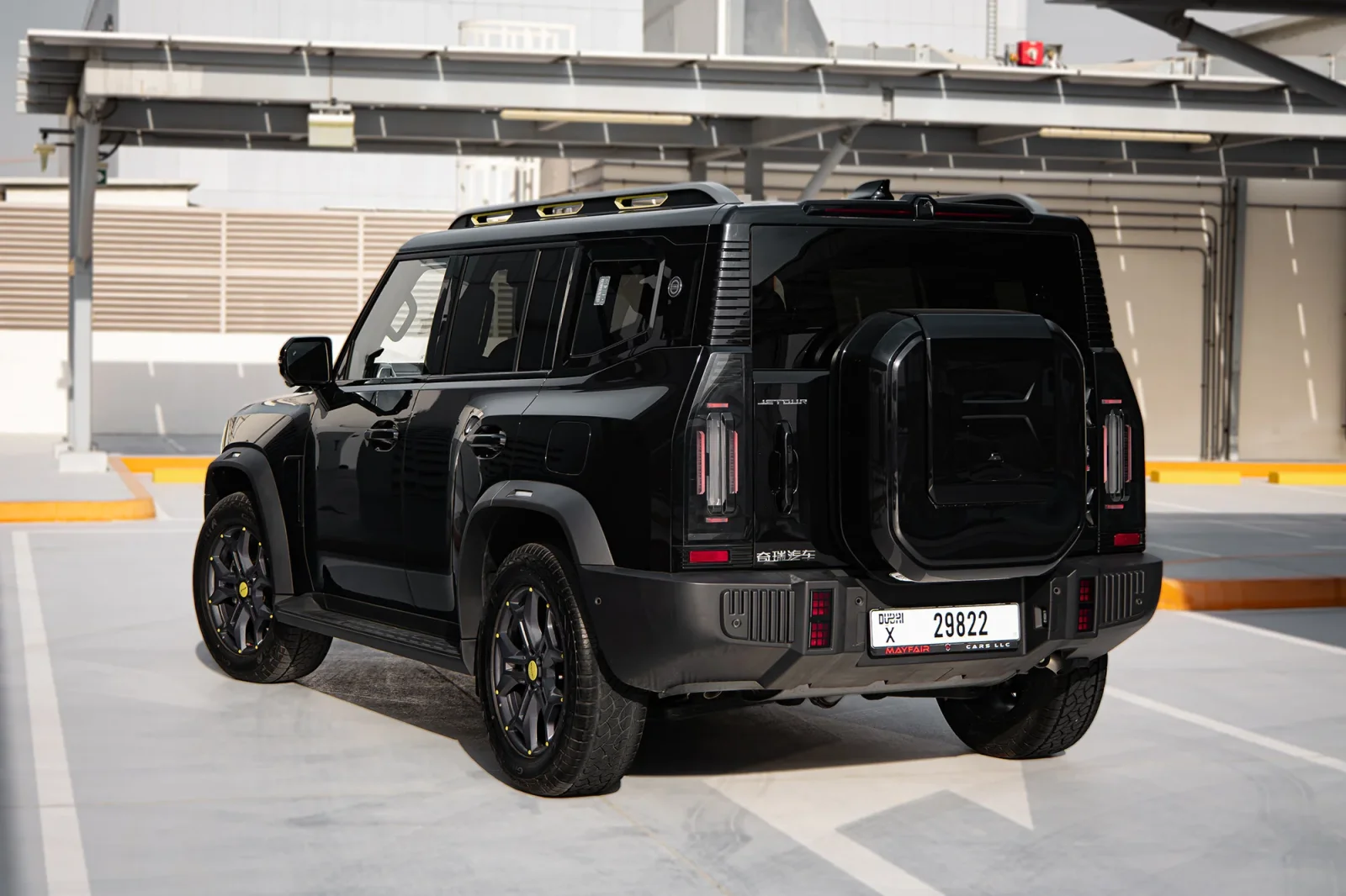 Loyer Jetour T2  Noir 2024 en Dubai - 4 