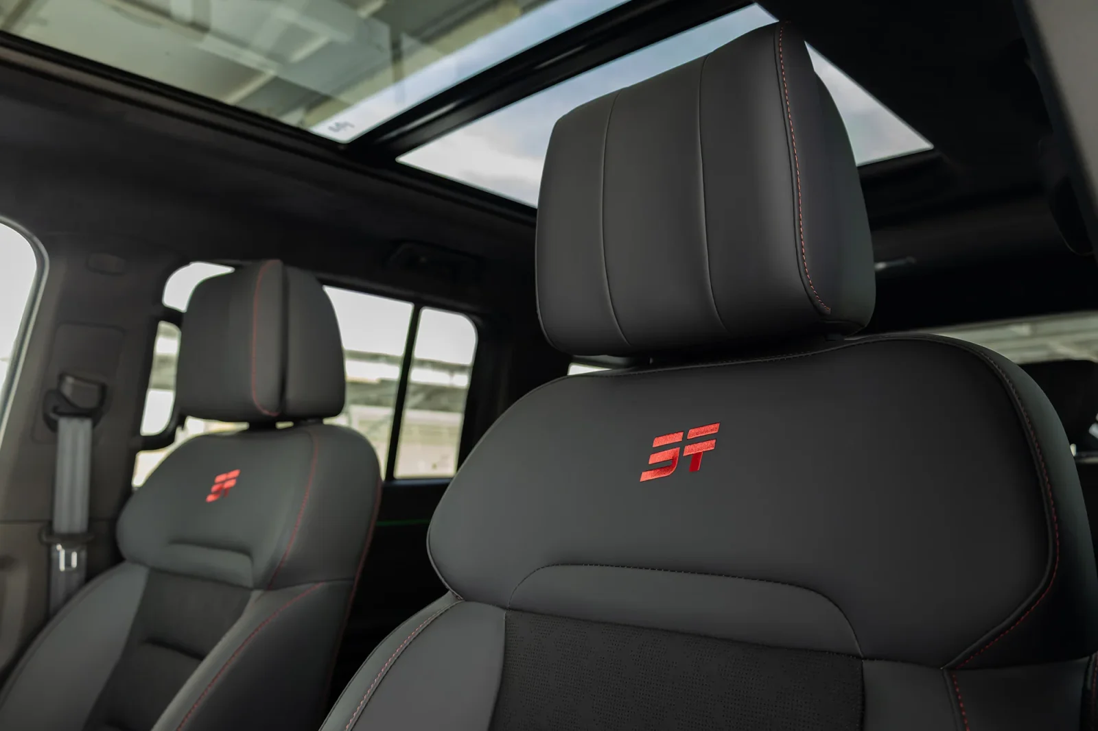 Rent Jetour T2  Black 2024 in Dubai - 8 