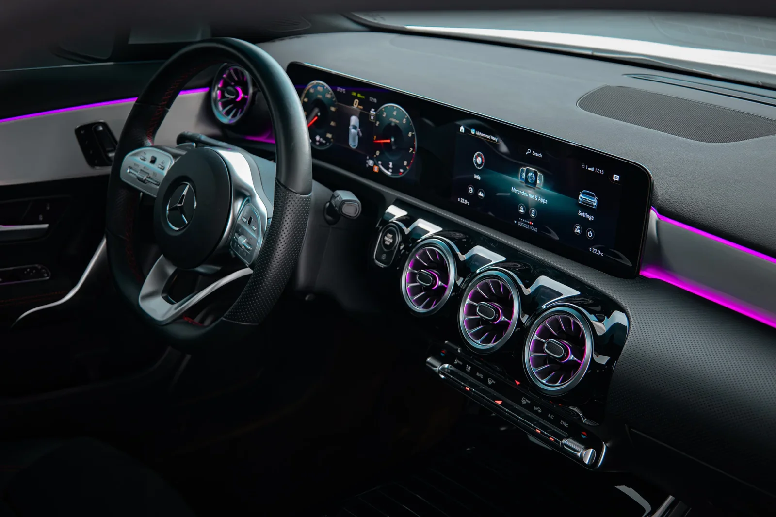 Miete Mercedes-Benz A-Class 200 Weiß 2023 in der Dubai - 11 