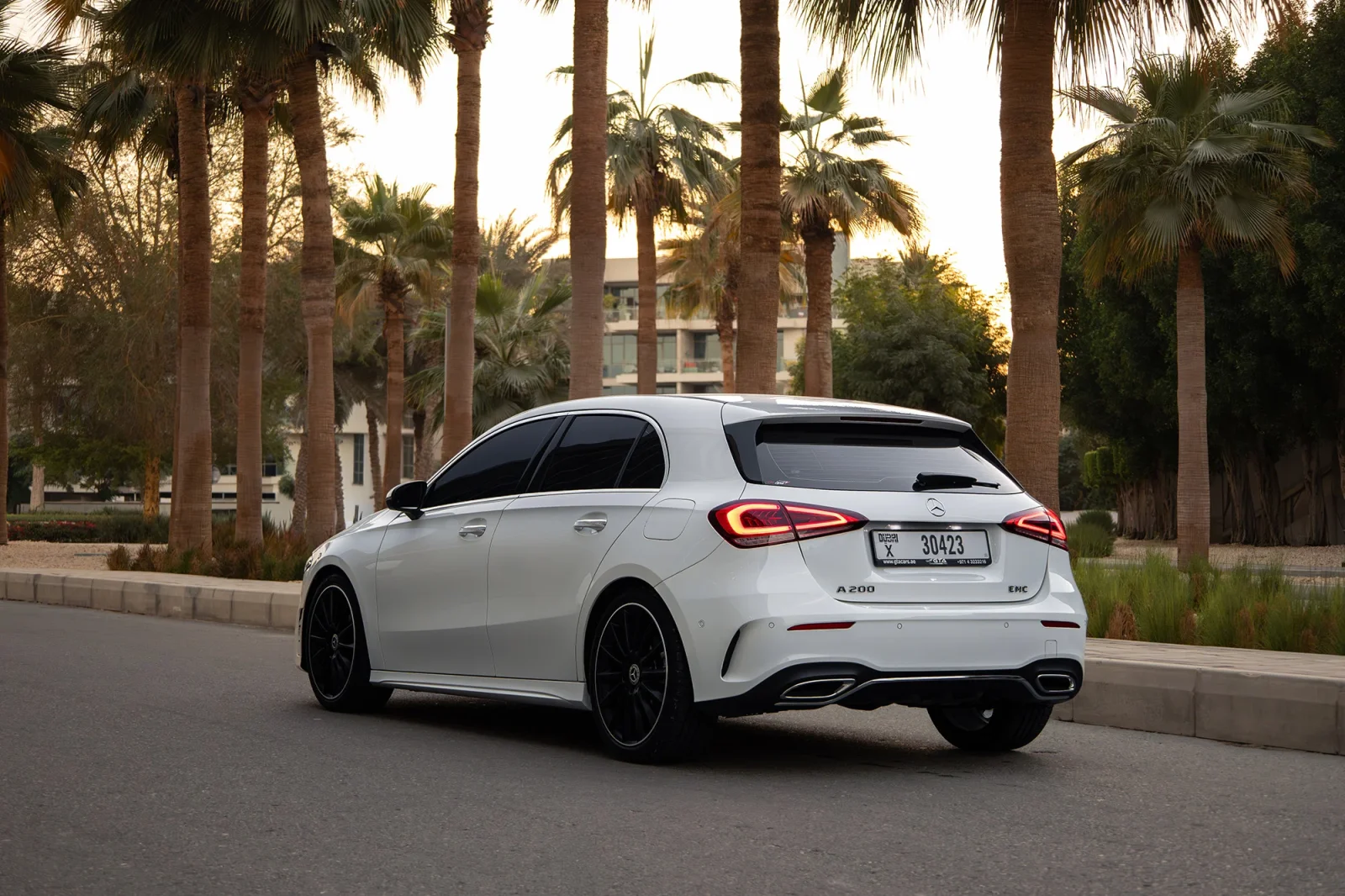 Miete Mercedes-Benz A-Class 200 Weiß 2023 in der Dubai - 8 