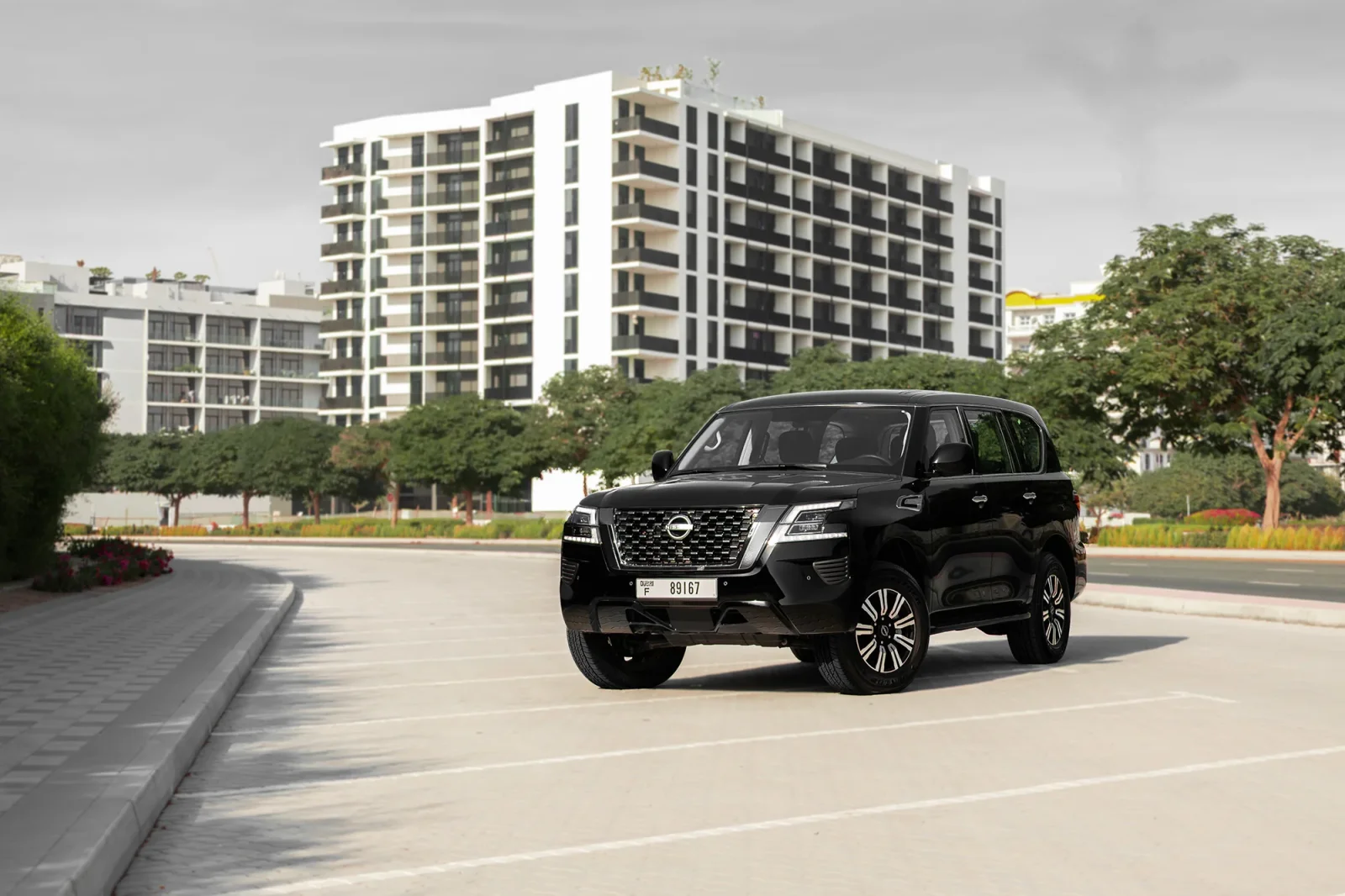 Kiralık Nissan Patrol  Siyah 2024 içinde Dubai
