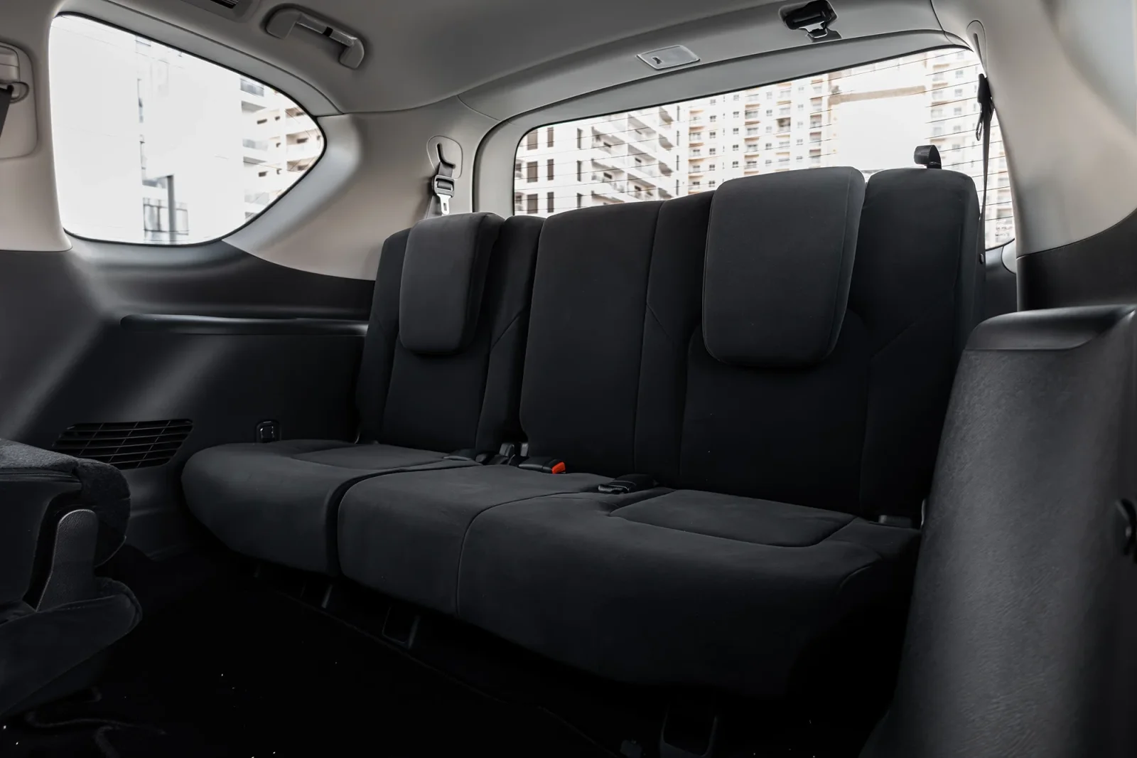 Kiralık Nissan Patrol  Siyah 2024 içinde Dubai - 11 