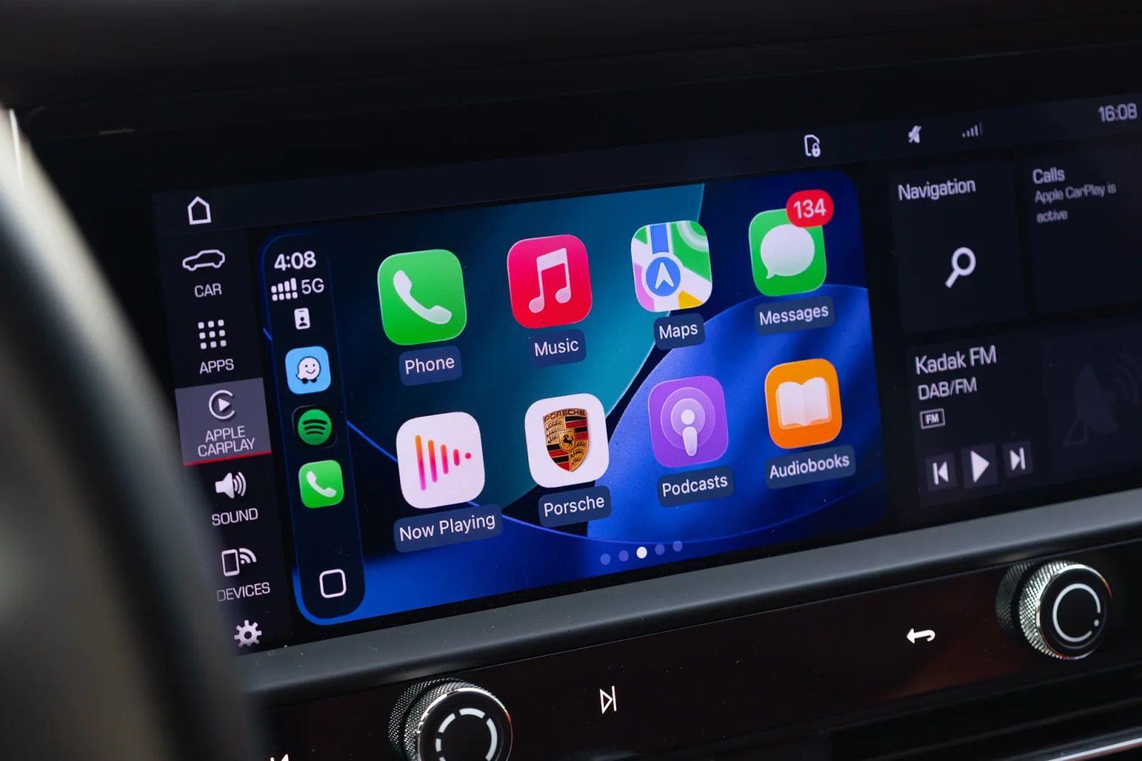 Аренда Porsche Macan  Черный 2023 в Дубае - 4 