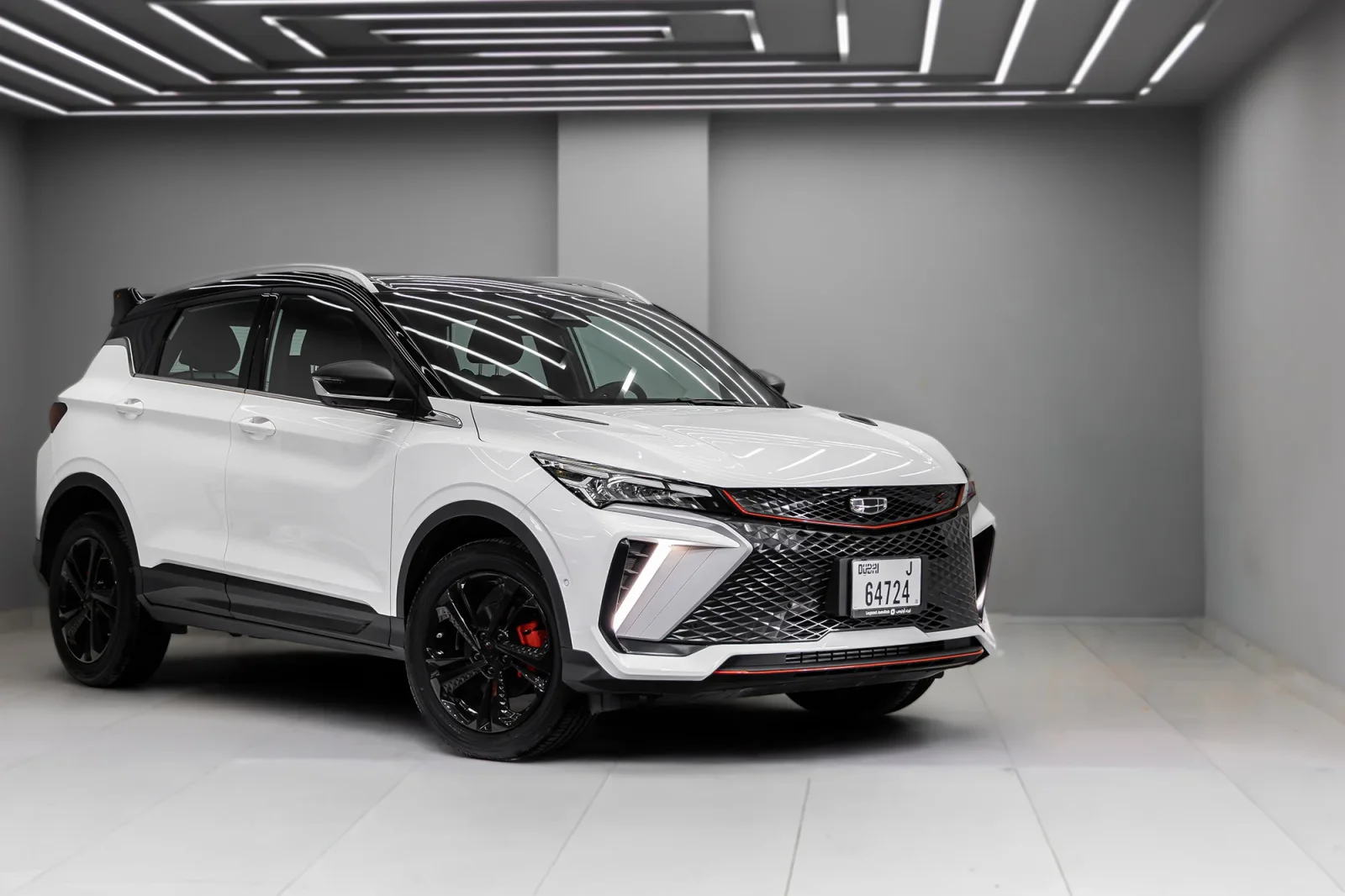 Affitto Geely Coolray GF Bianco 2024 in Dubai