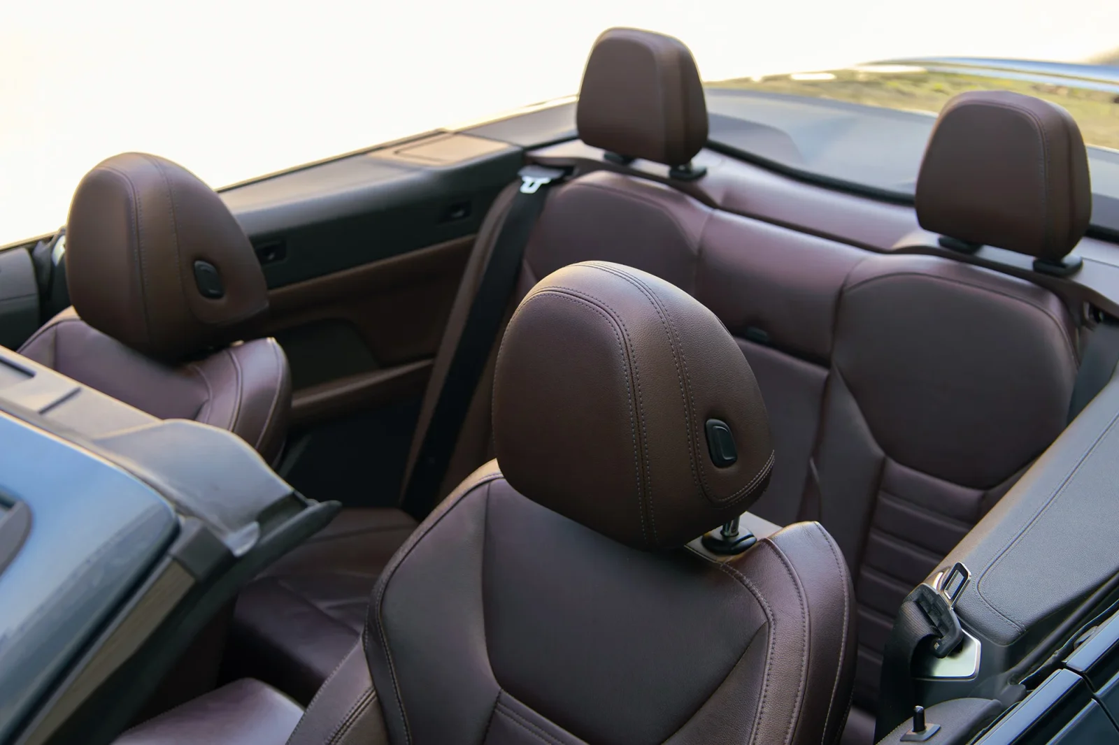 Miete BMW 4-Series 430 Blau 2023 in der Dubai - 5 