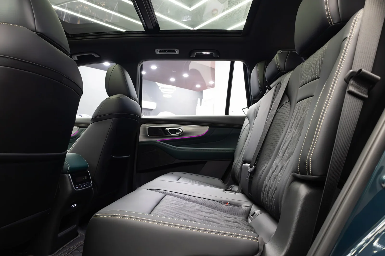 Huren GAC GS8  Groente 2024 in Dubai - 4 