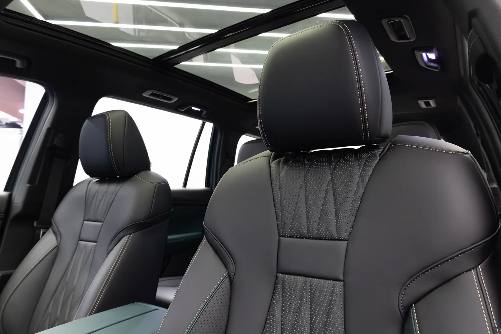 Huren GAC GS8  Groente 2024 in Dubai - 2 