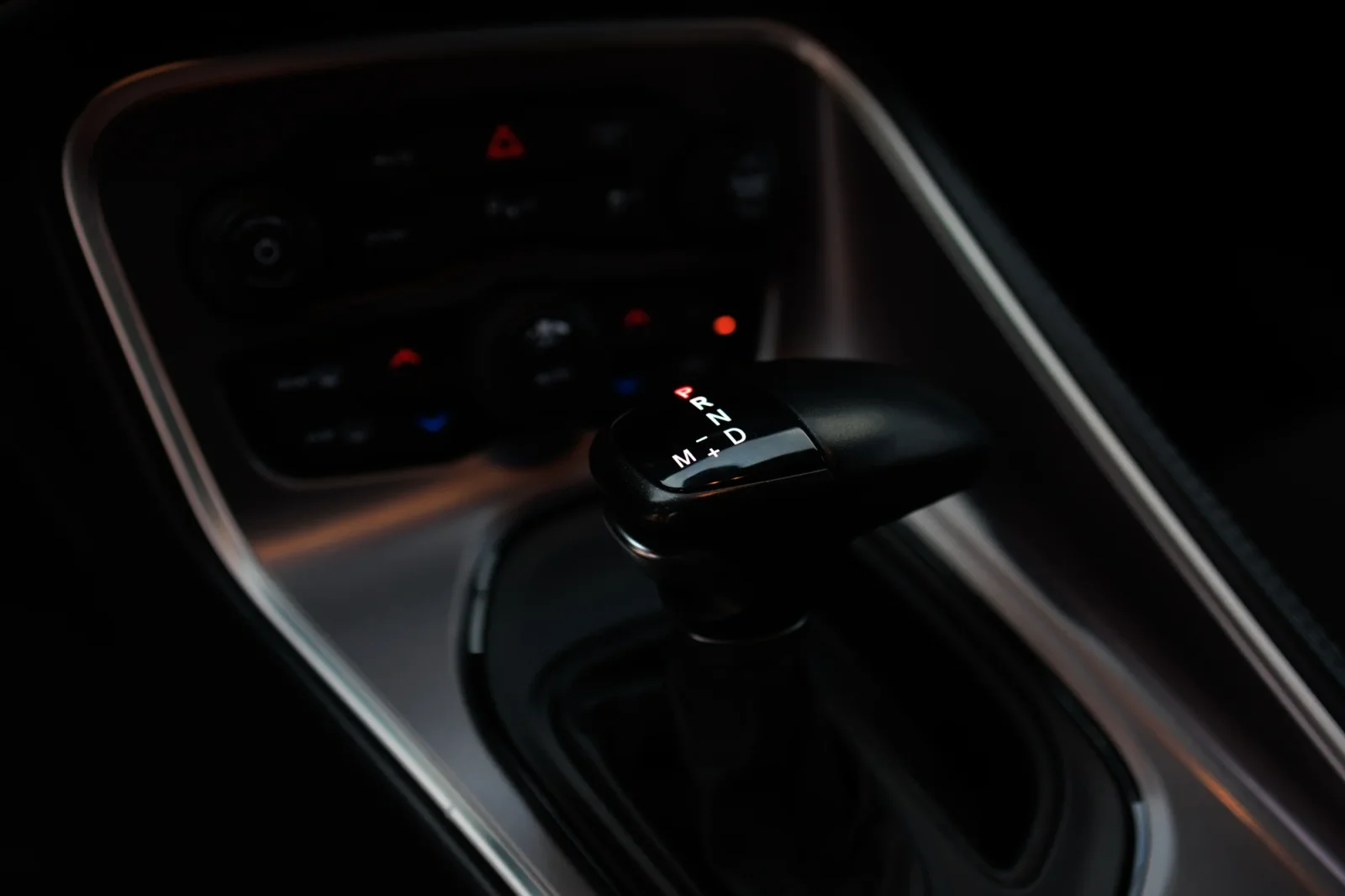 Rent Dodge Challenger R/T White 2022 in Dubai - 13 