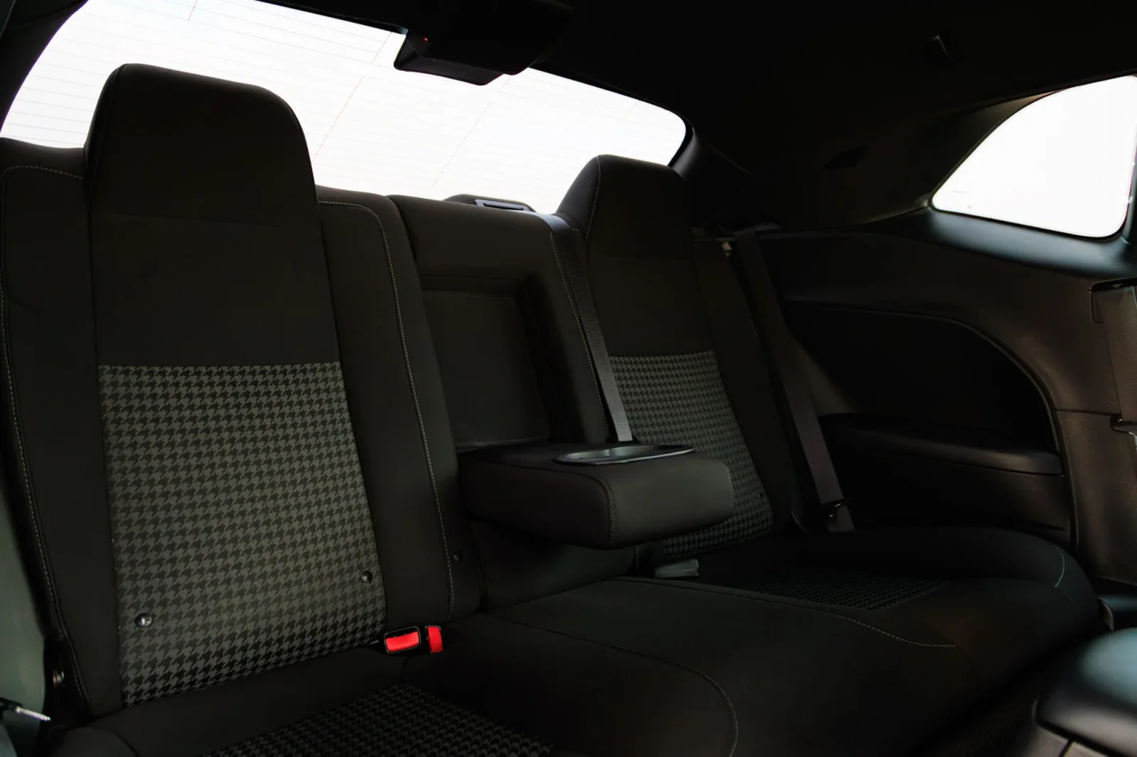 Rent Dodge Challenger R/T White 2022 in Dubai - 5 