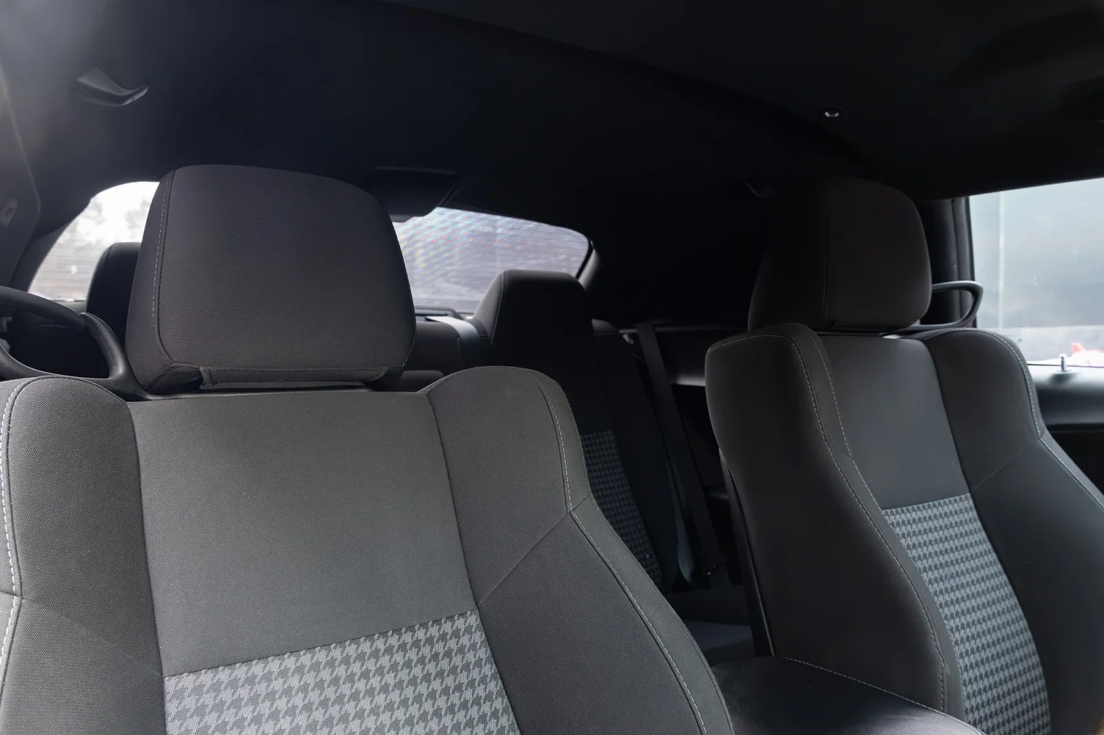 Miete Dodge Challenger R/T Weiß 2022 in der Dubai - 3 