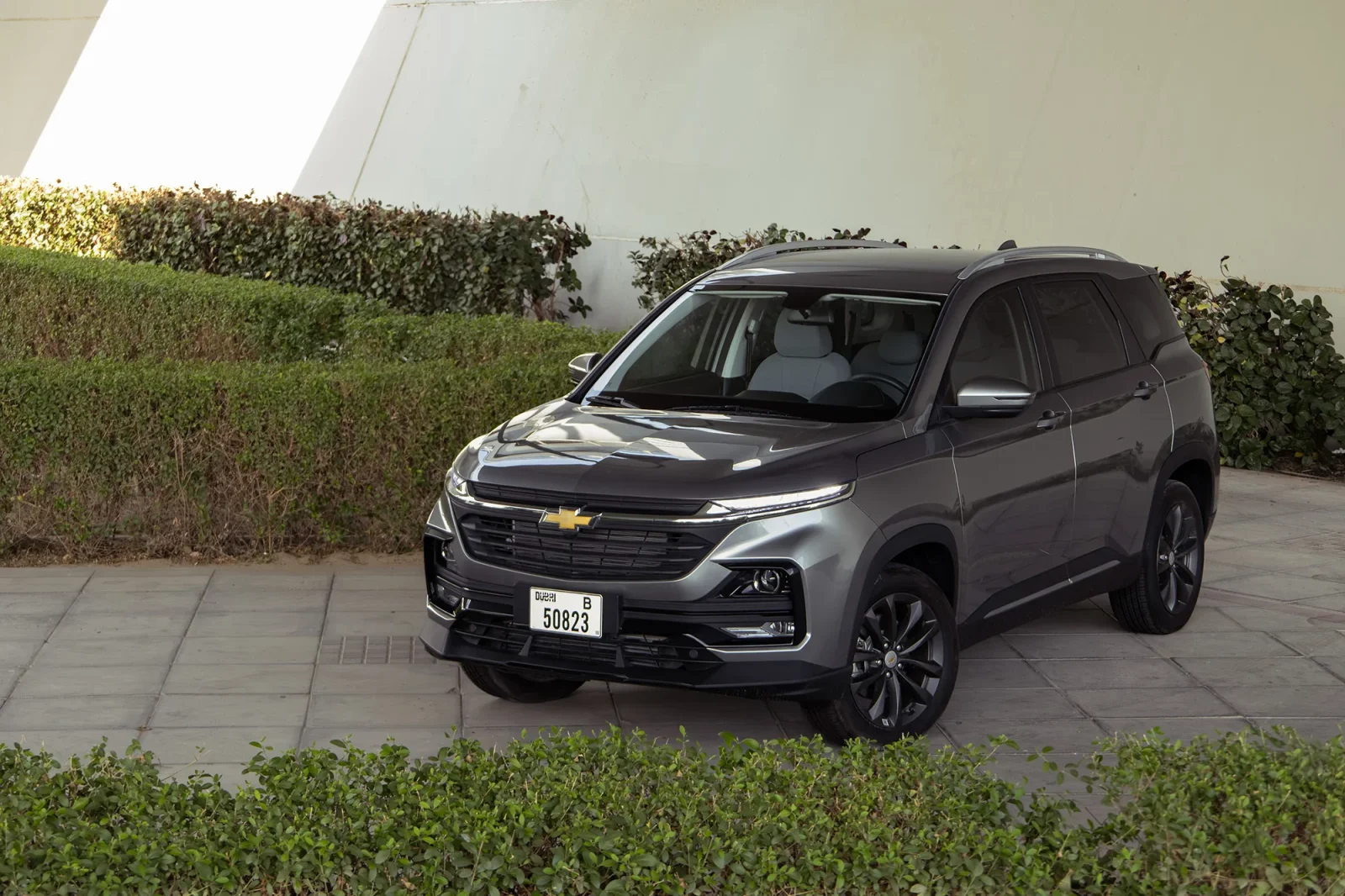 Loyer Chevrolet Captiva  Argent 2026 en Dubai - 7 