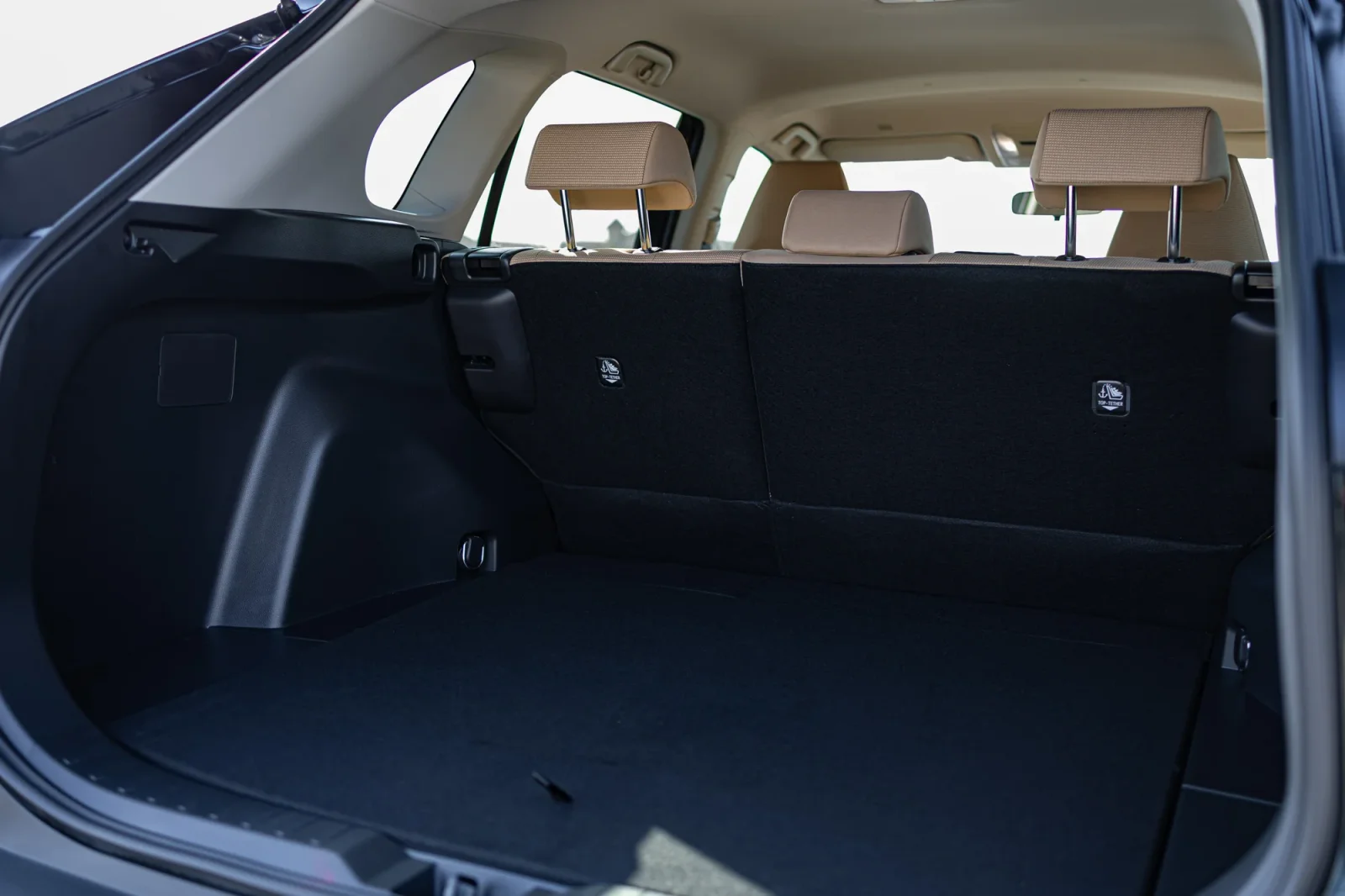 Аренда Toyota RAV4  Черный 2025 в Дубае - 11 