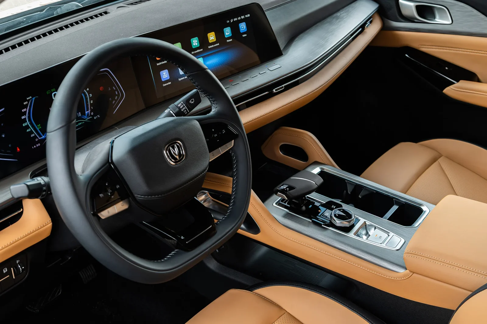 Rent Changan Hunter RV Gold 2025 in Dubai - 6 