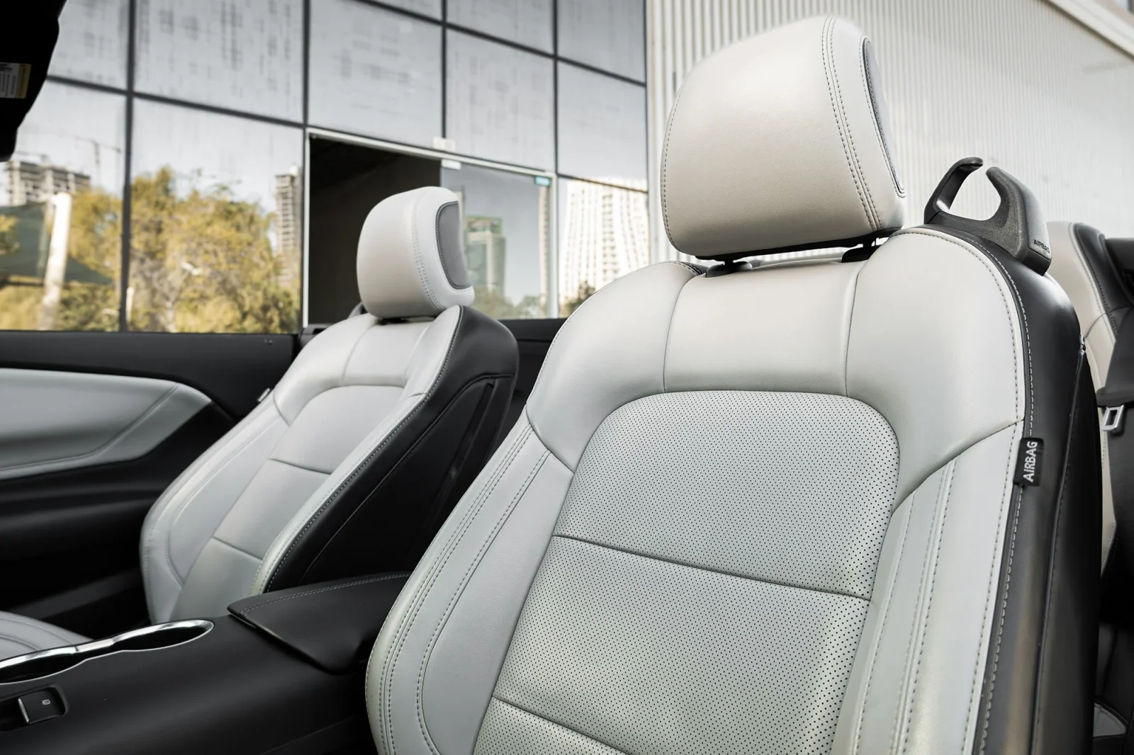 Аренда Ford Mustang  Белый 2024 в Дубае - 6 