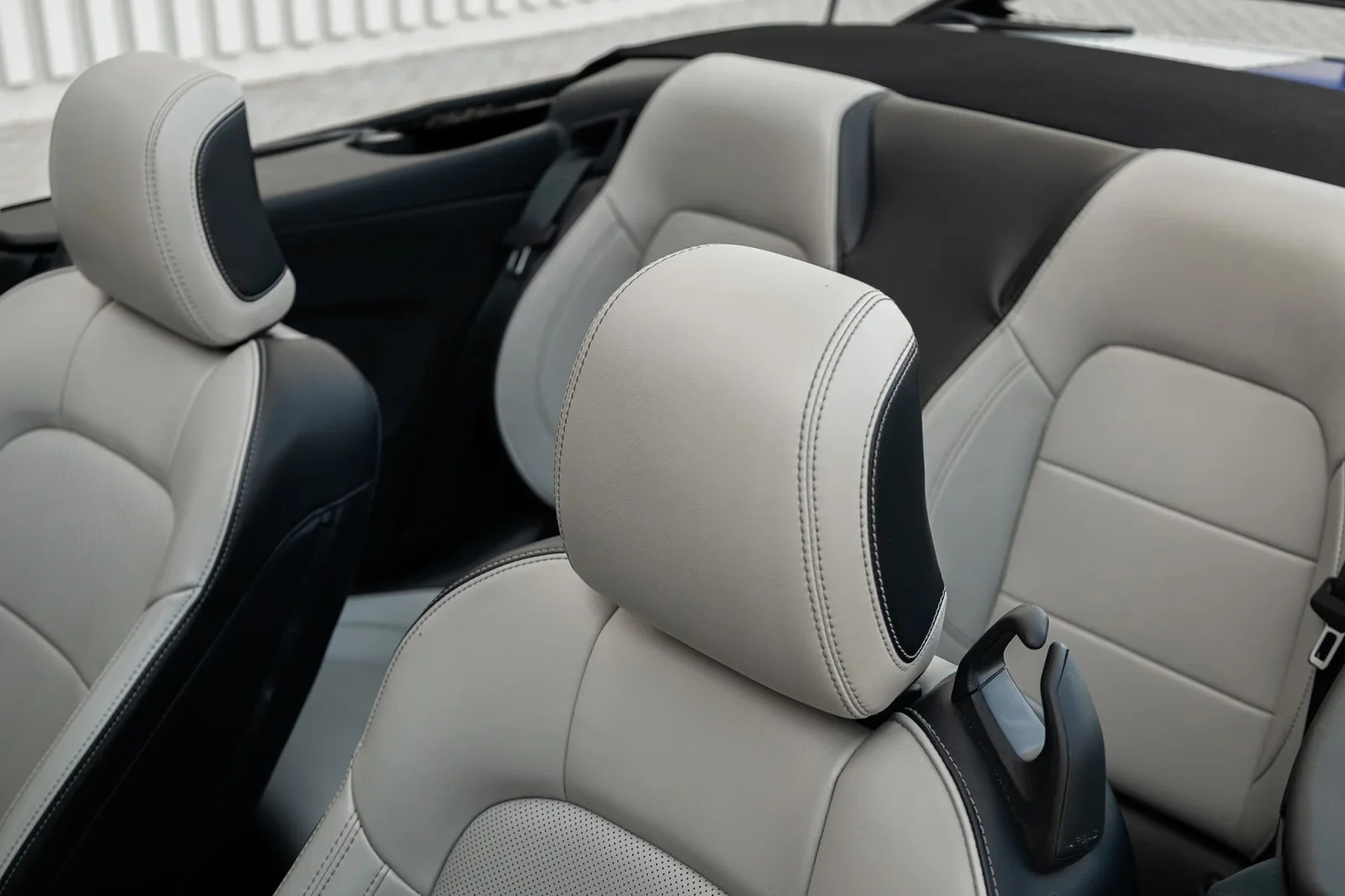 Аренда Ford Mustang  Белый 2024 в Дубае - 13 