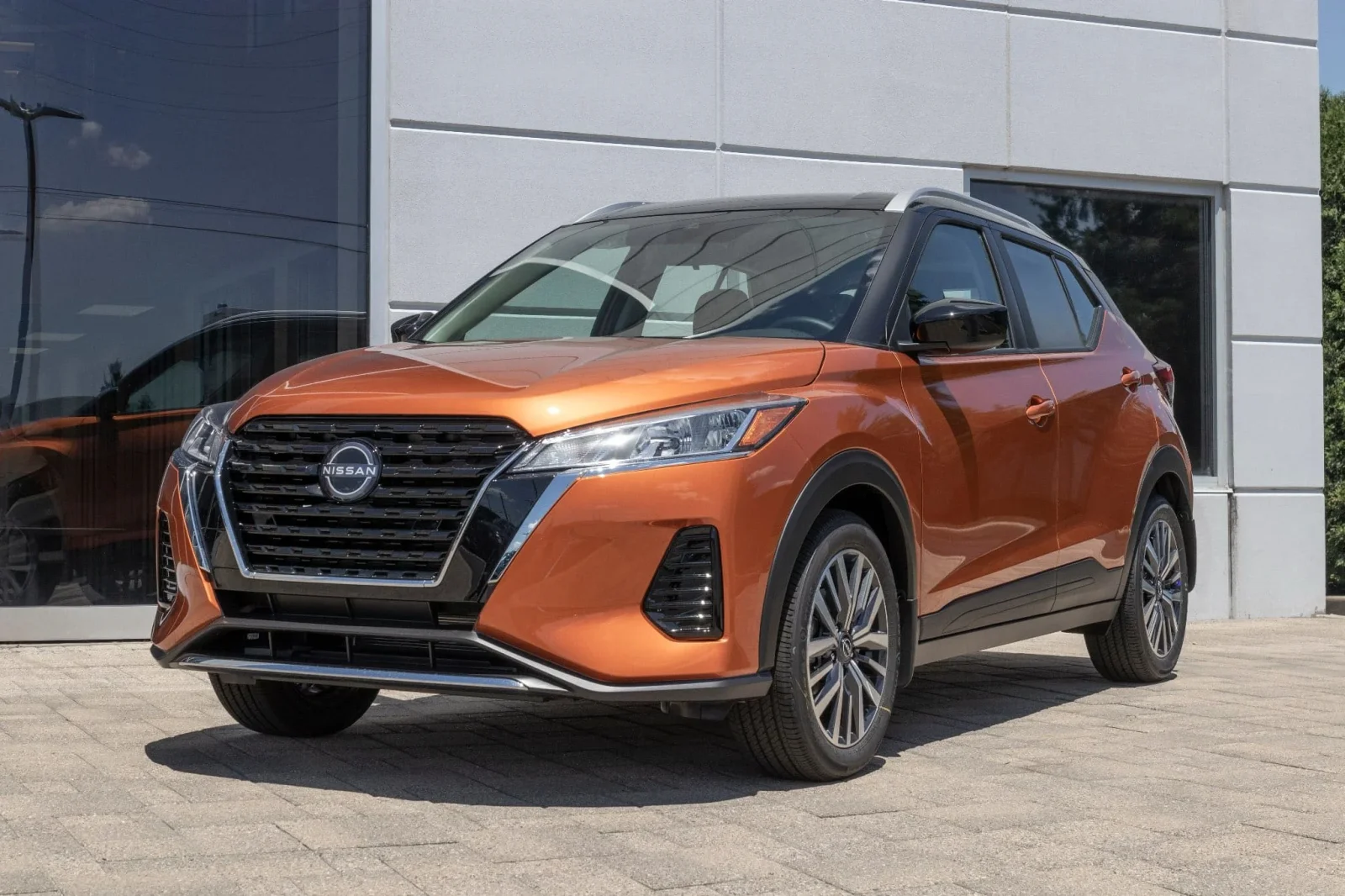 Huren Nissan Kicks  Oranje 2023 in Dubai