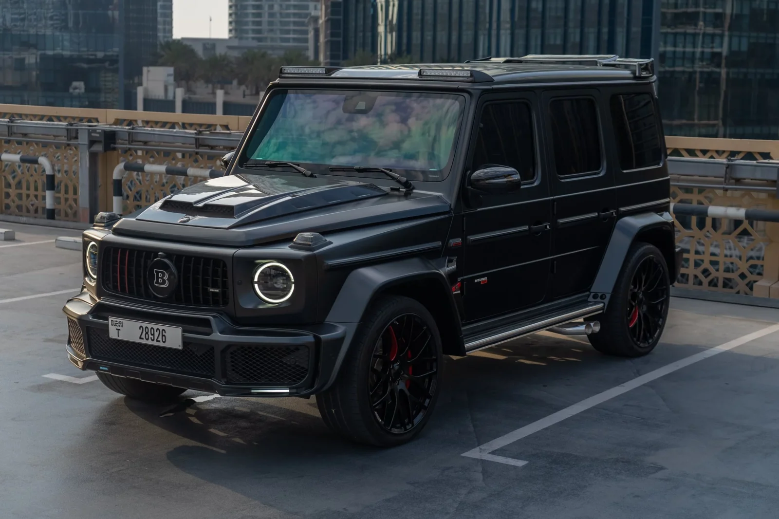 Miete Mercedes-Benz G-Class G63 Brabus Schwarz 2020 in der Dubai