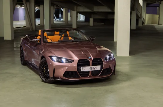 BMW M4 Roze 2024