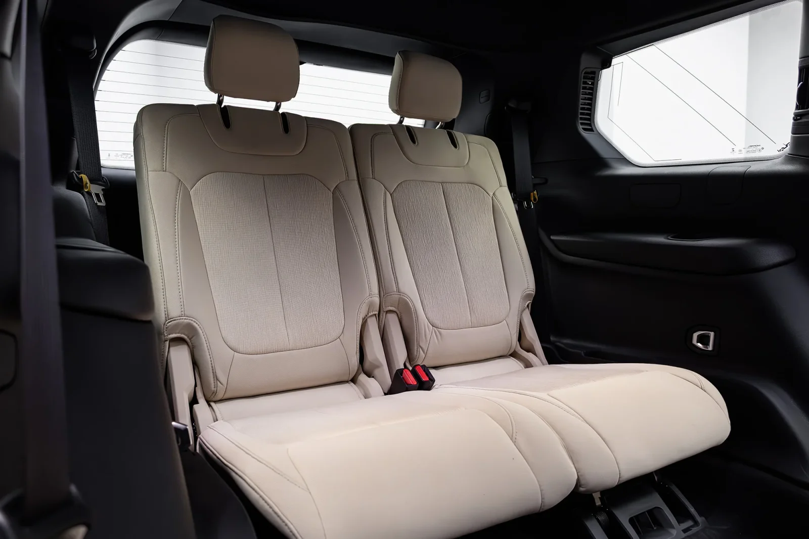 Affitto Jeep Grand Cherokee  Grigio 2025 in Dubai - 5 